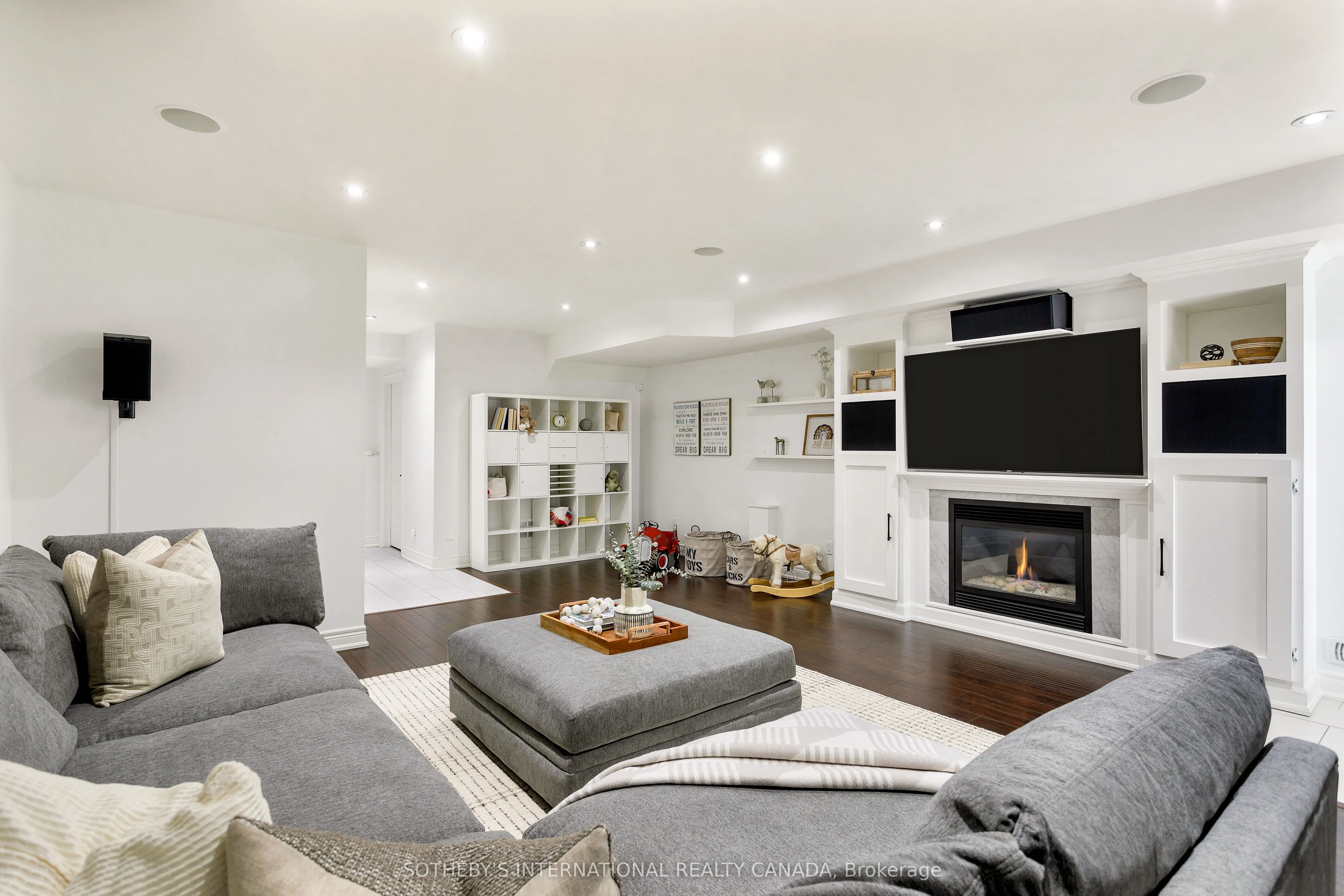 461 Valermo Drive