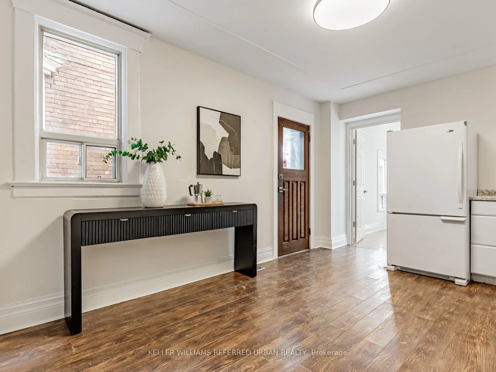 199 Indian Road Crescent