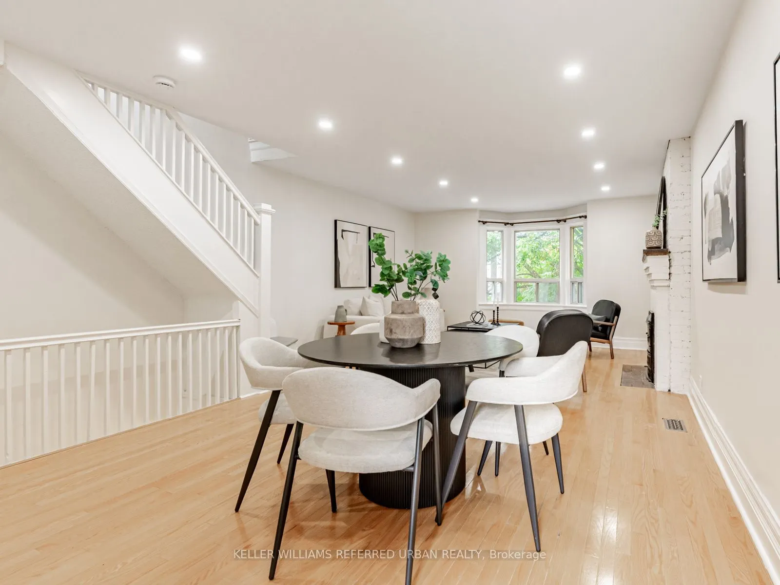 199 Indian Road Crescent