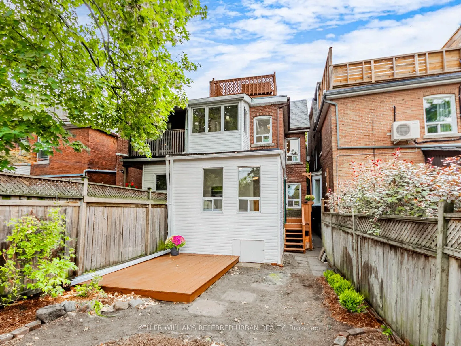 199 Indian Road Crescent