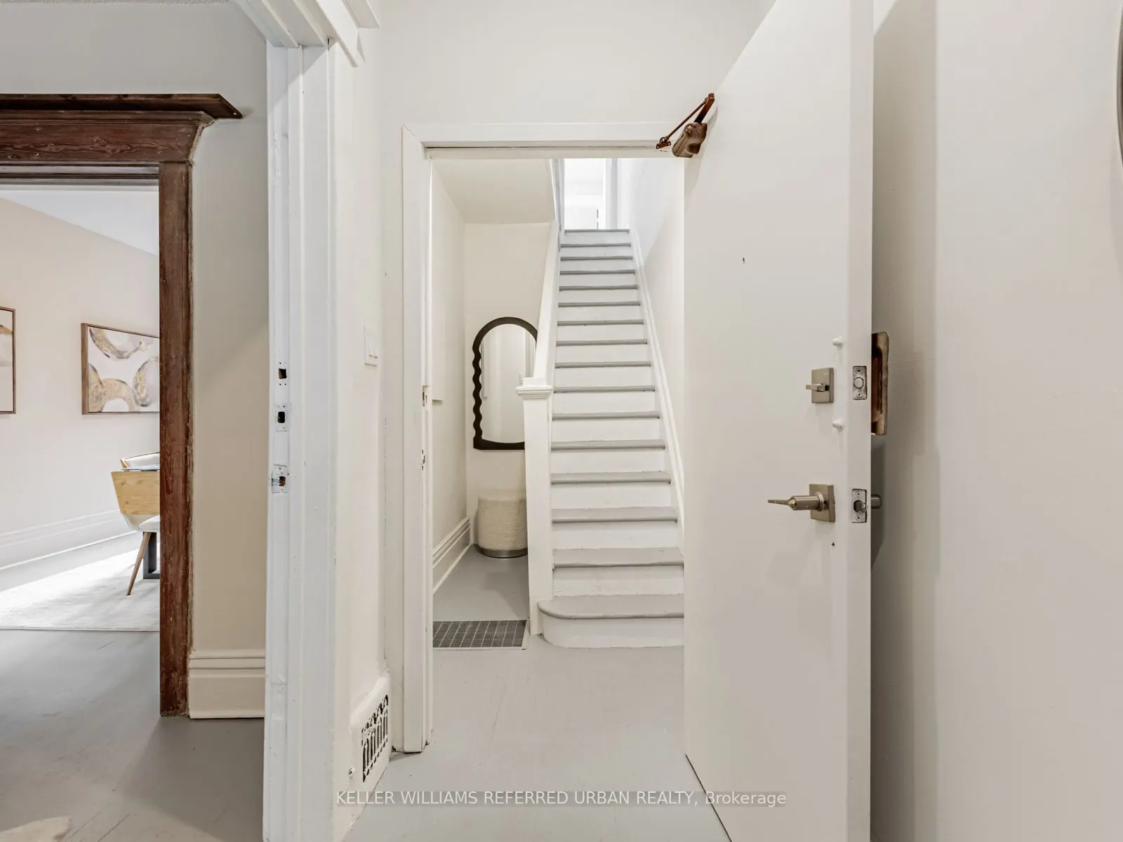 199 Indian Road Crescent