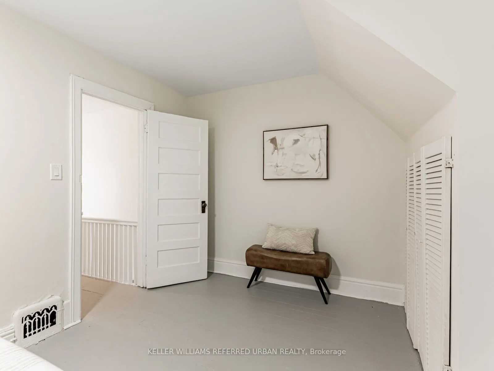199 Indian Road Crescent