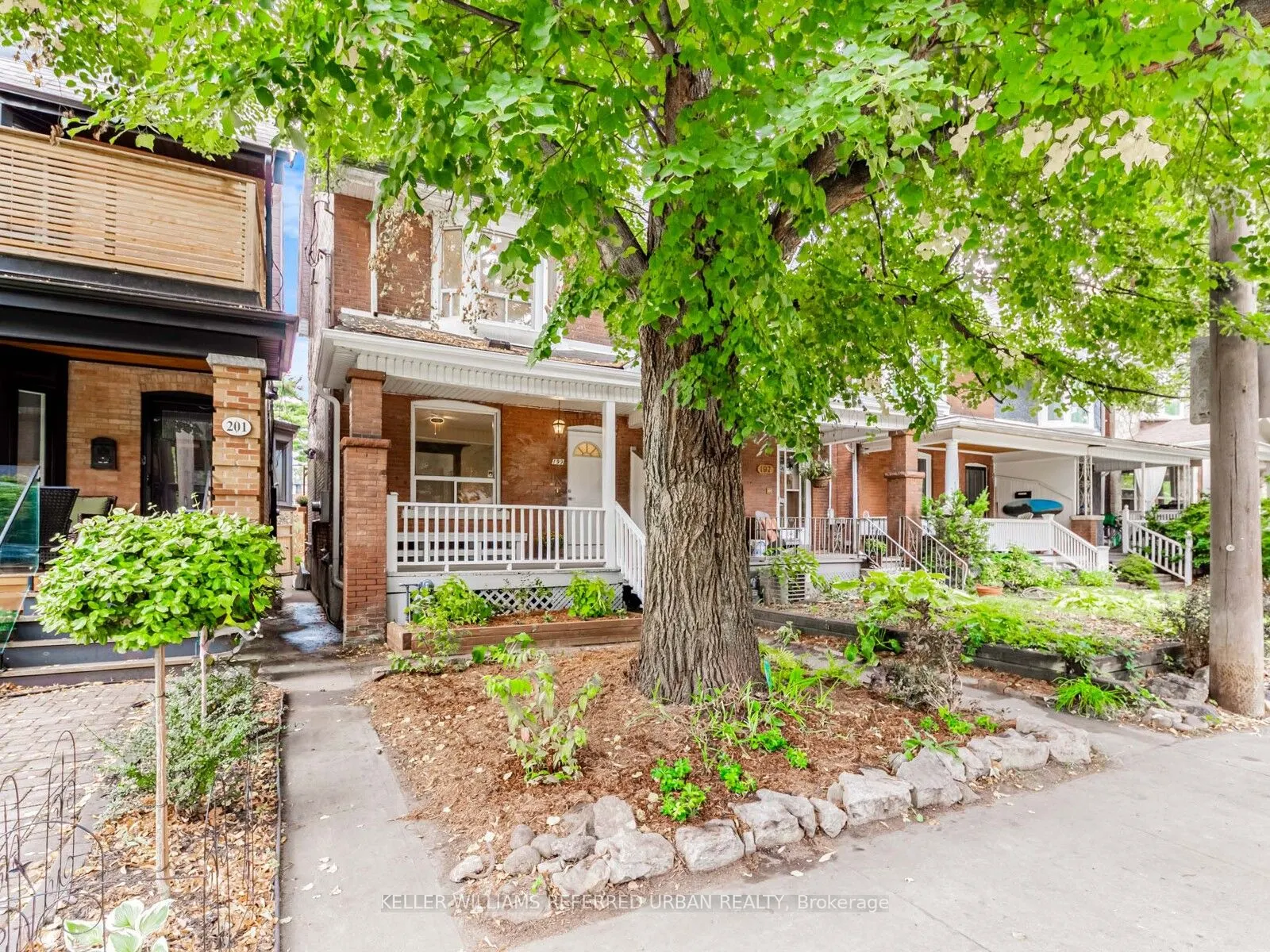 199 Indian Road Crescent