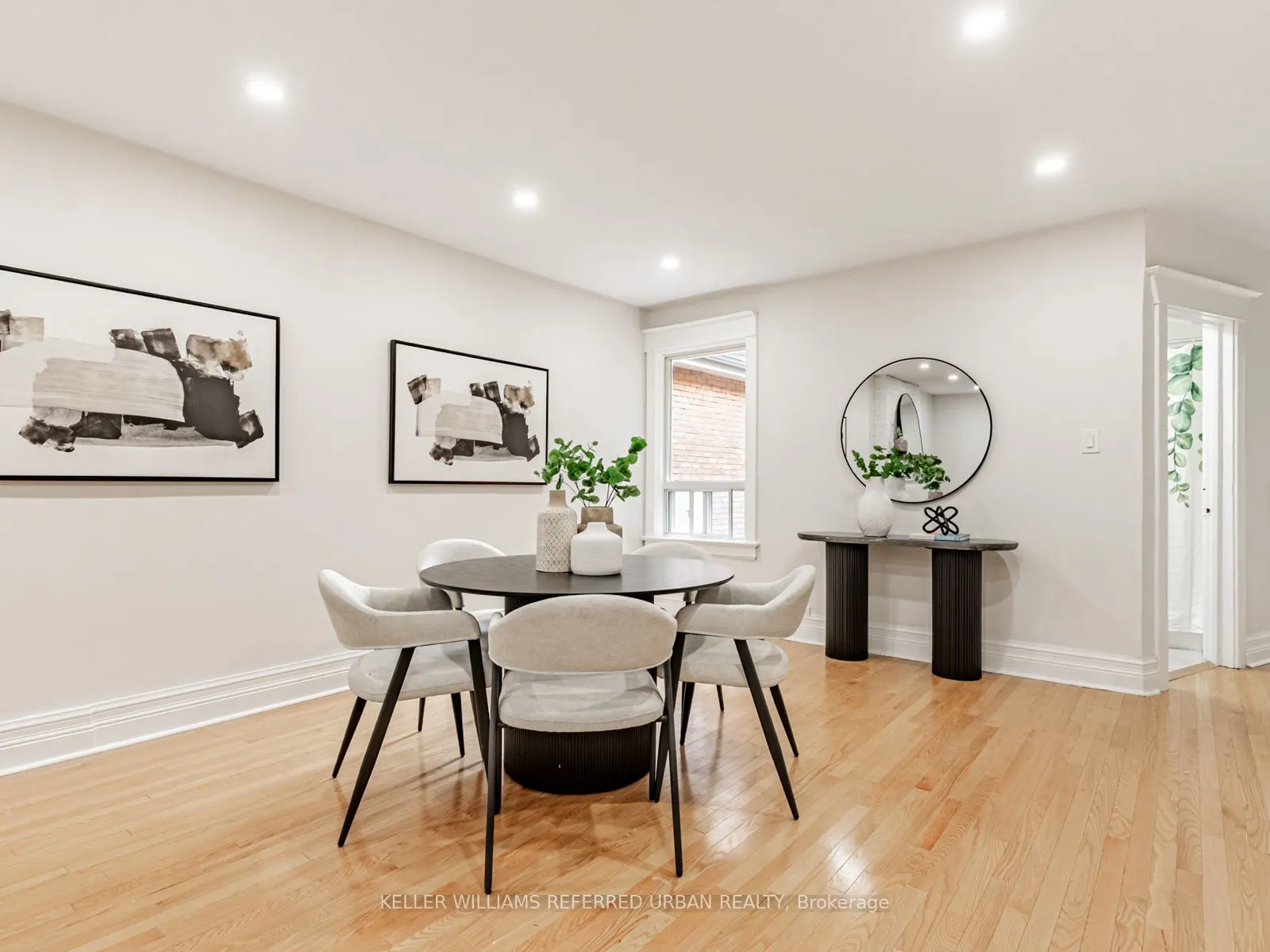 199 Indian Road Crescent
