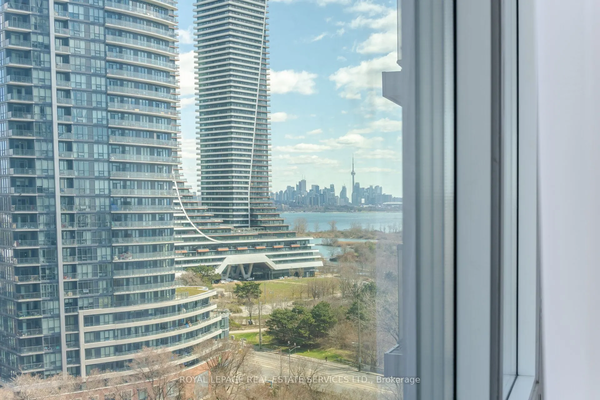 15 Legion Road, #1404