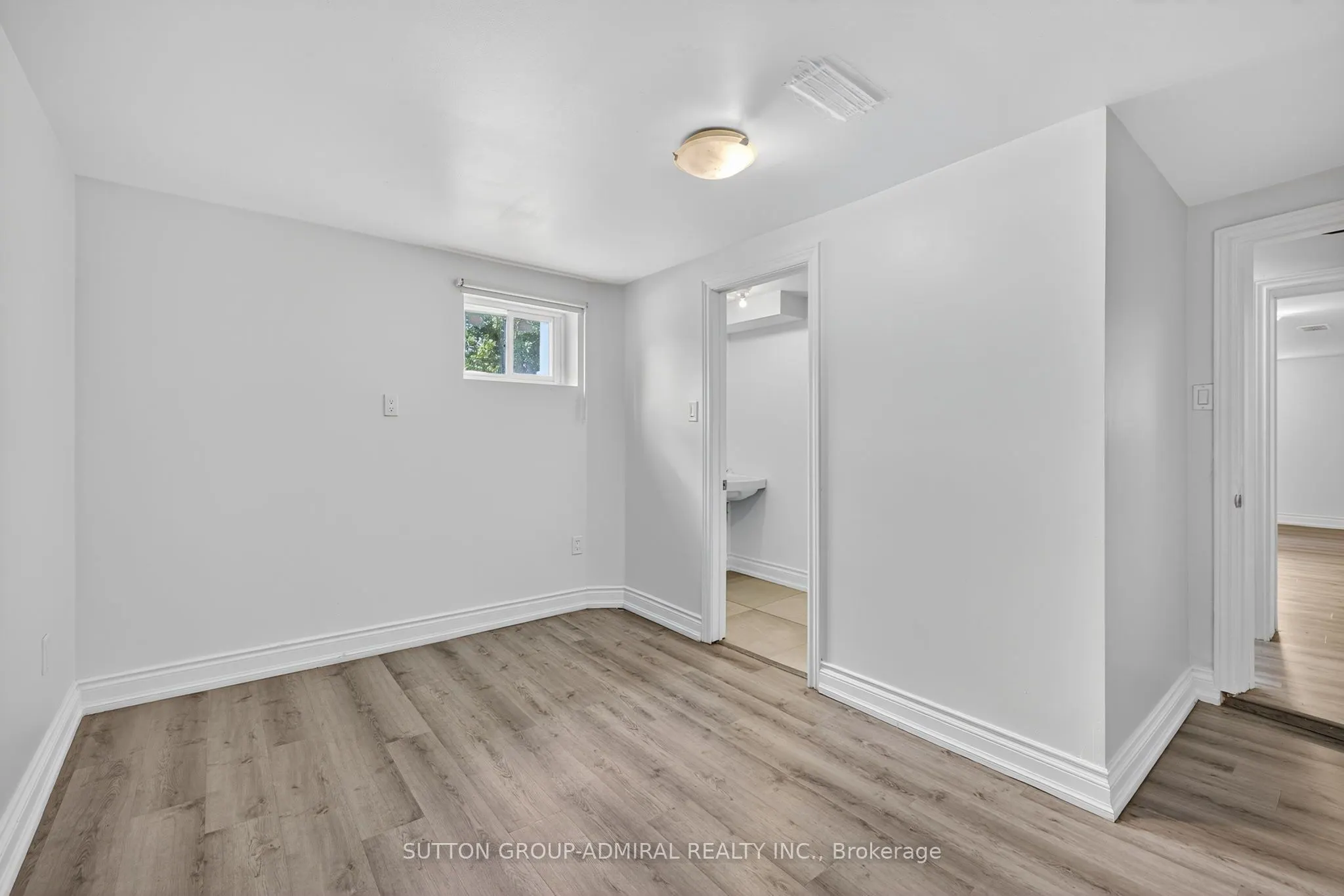 34 Knox Avenue