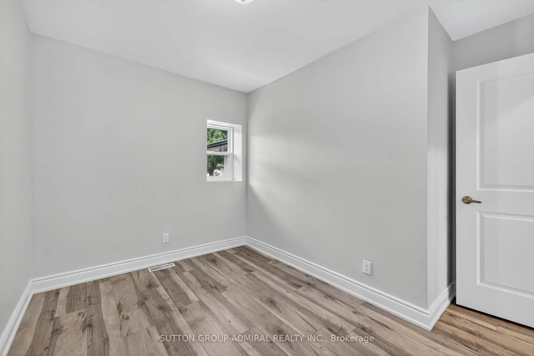 34 Knox Avenue