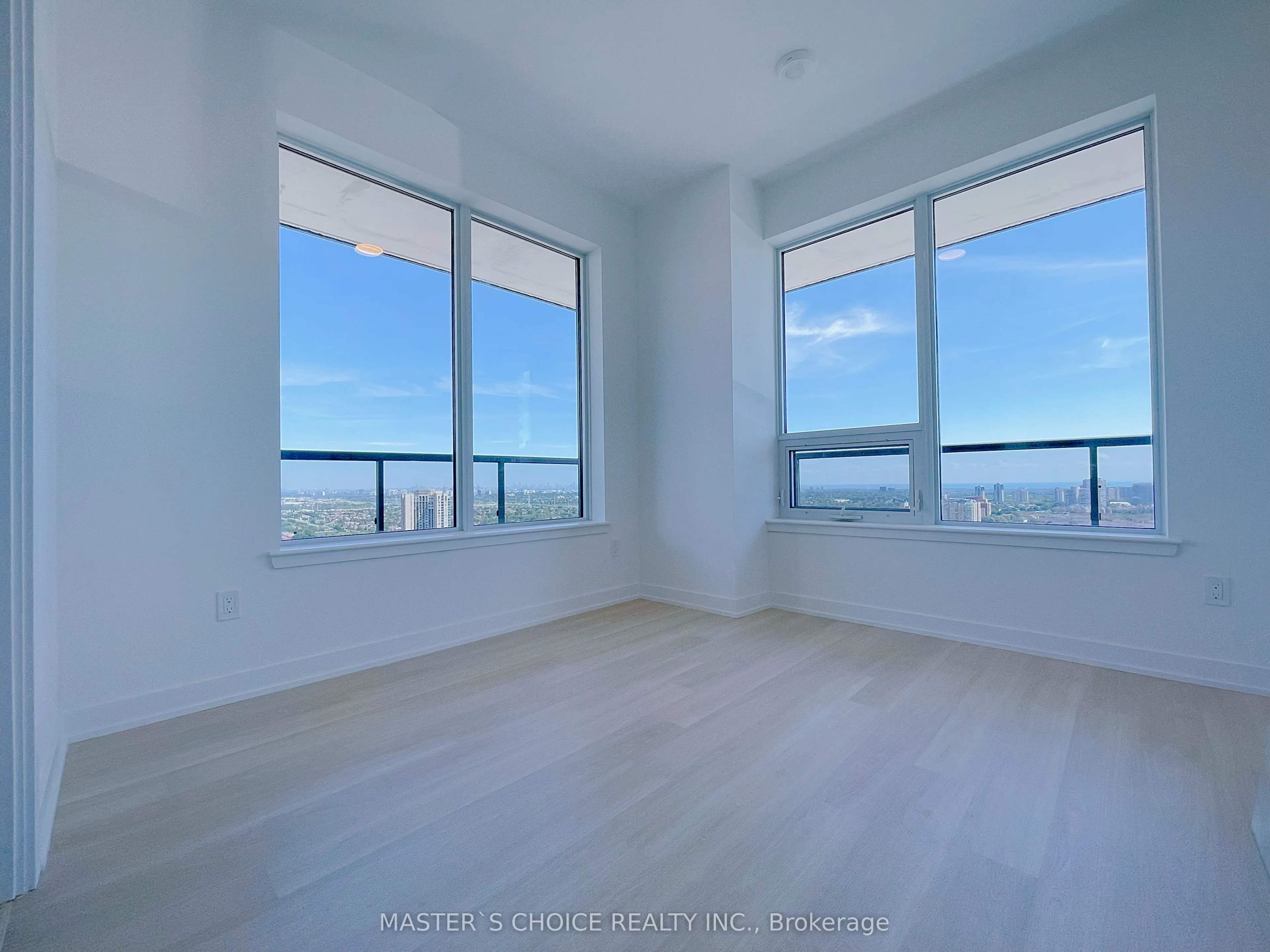 5105 Hurontario Street, #2002