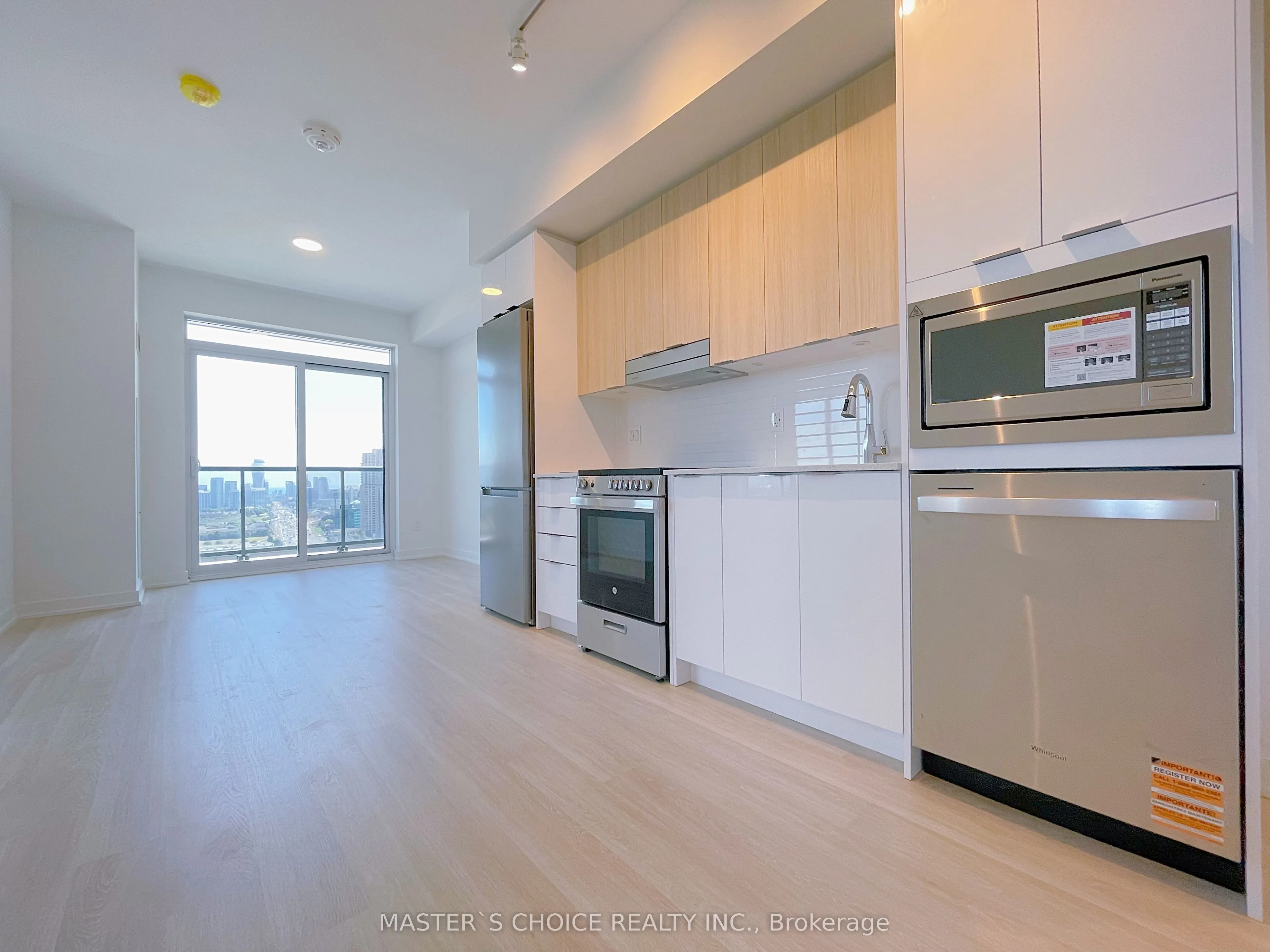 5105 Hurontario Street, #2002