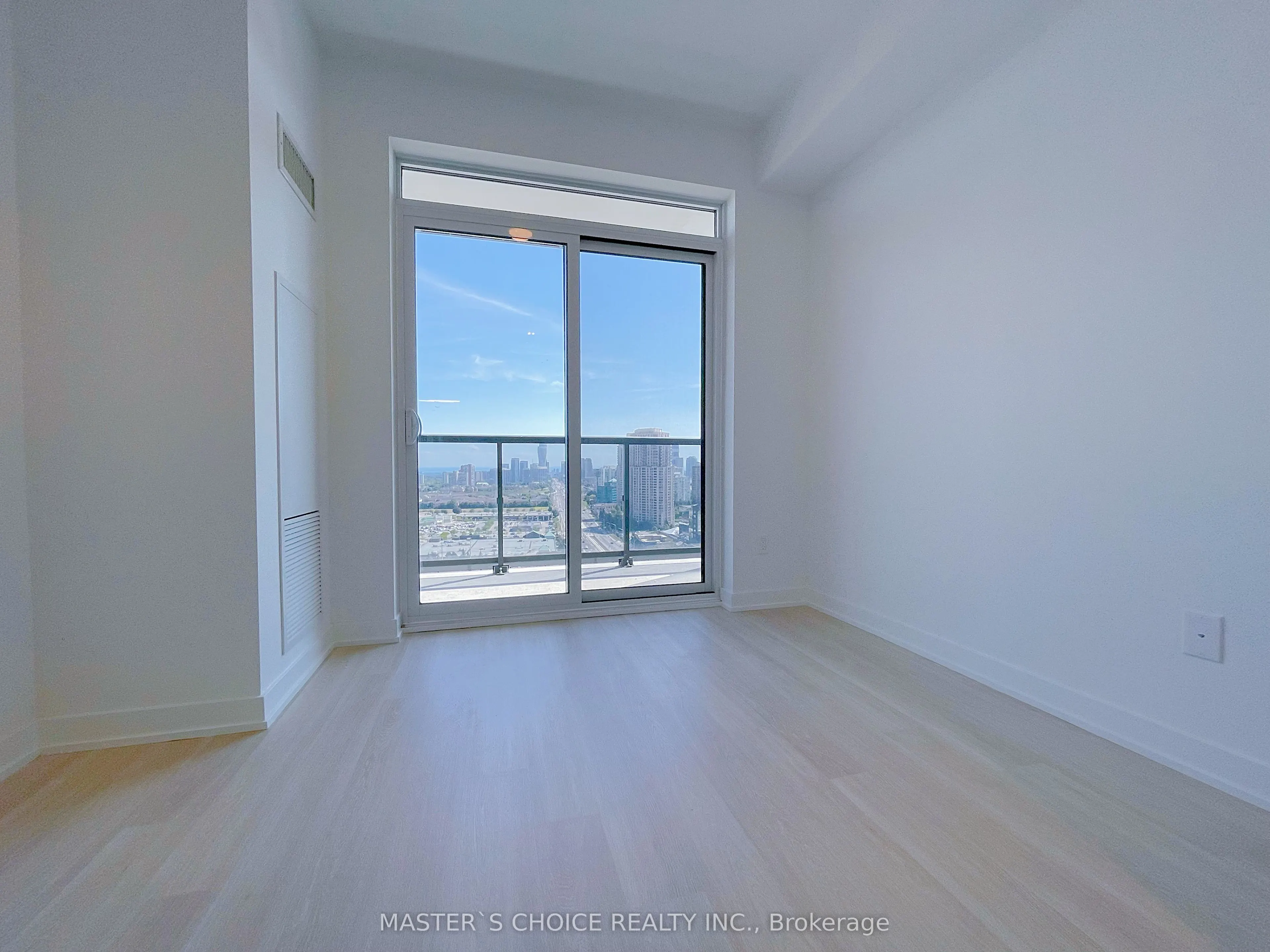 5105 Hurontario Street, #2002