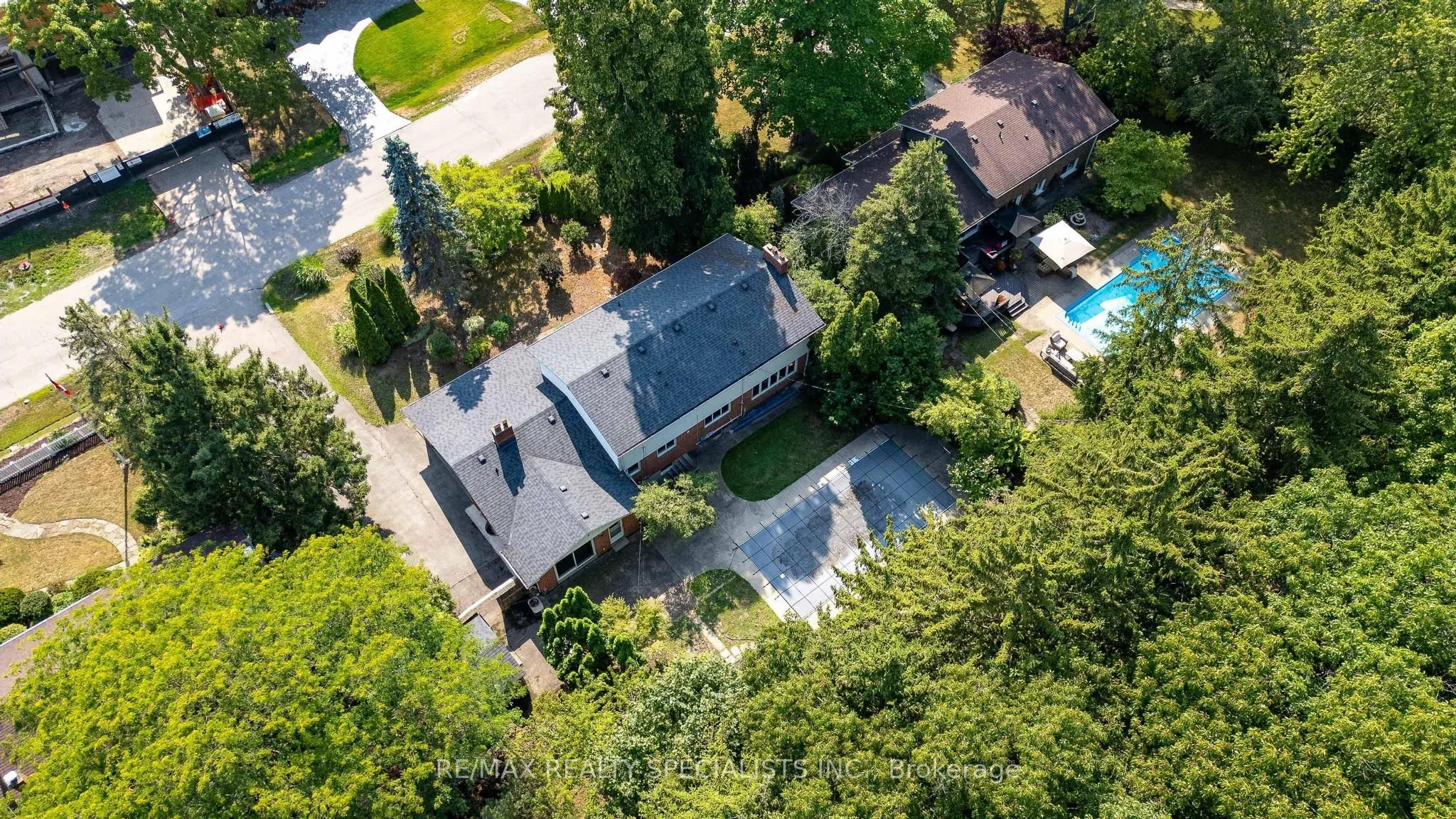 145 Wolfdale Avenue