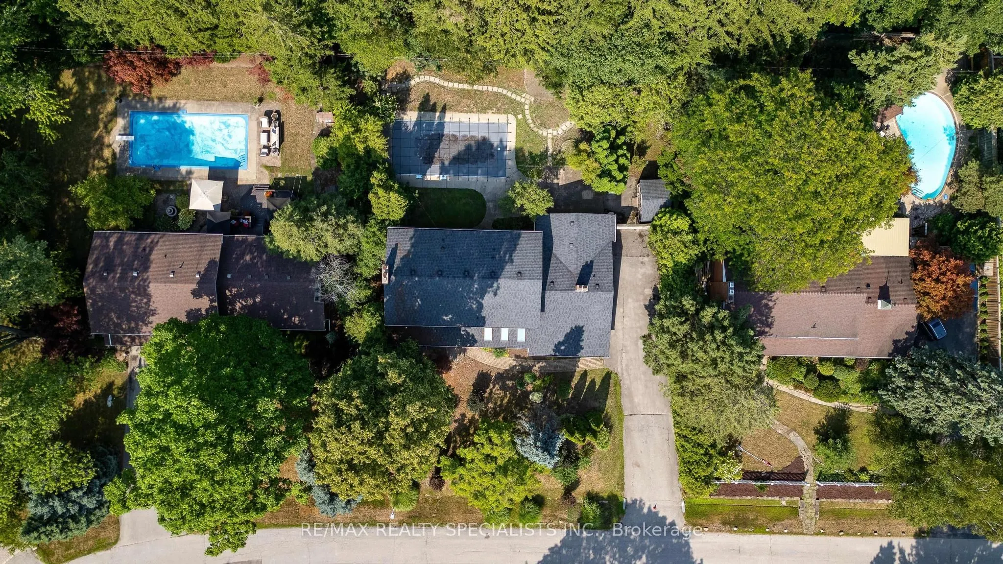 145 Wolfdale Avenue