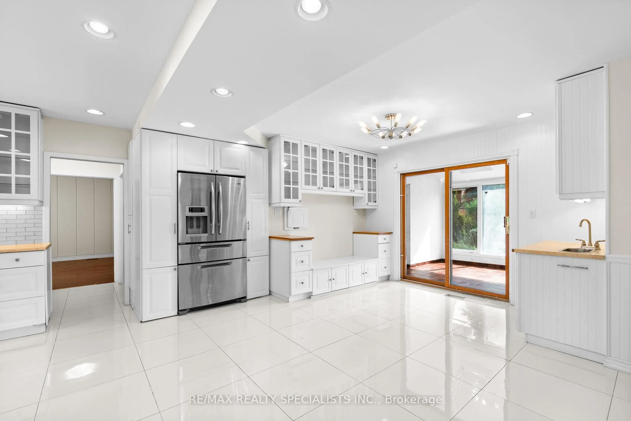 145 Wolfdale Avenue