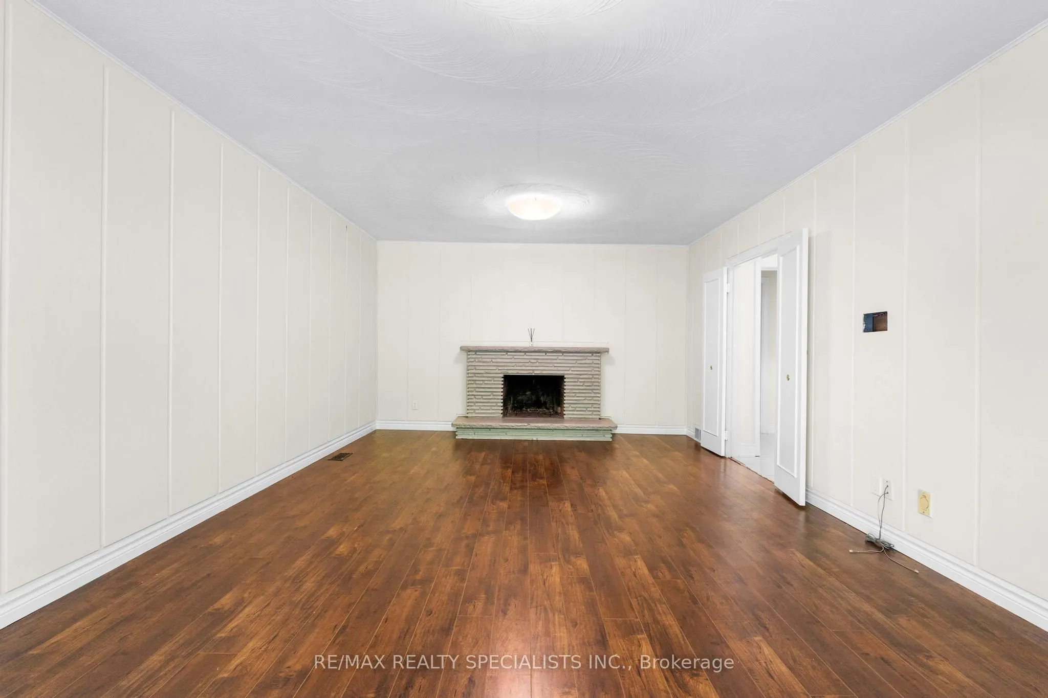 145 Wolfdale Avenue