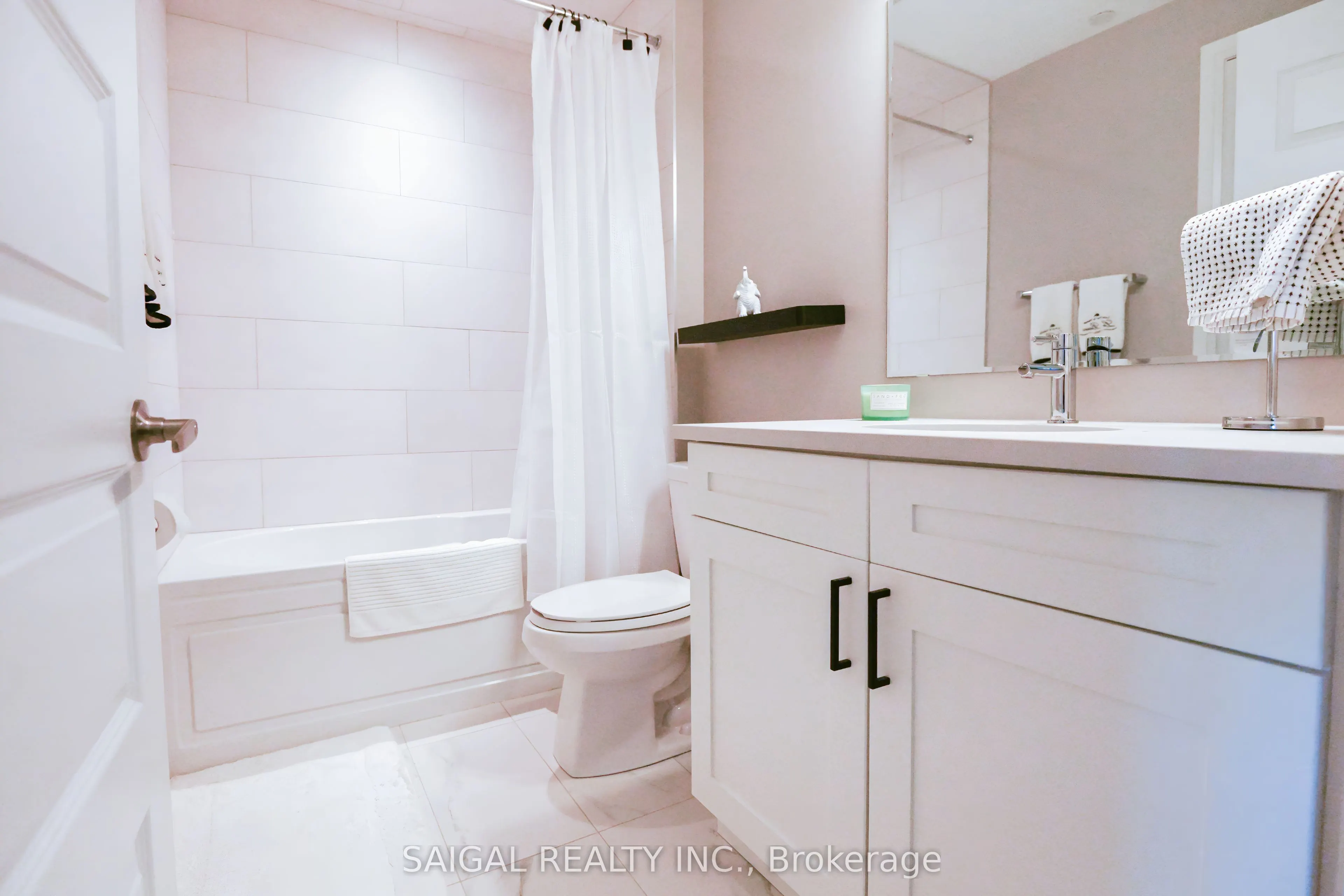 460 Gordon Krantz Avenue, #306