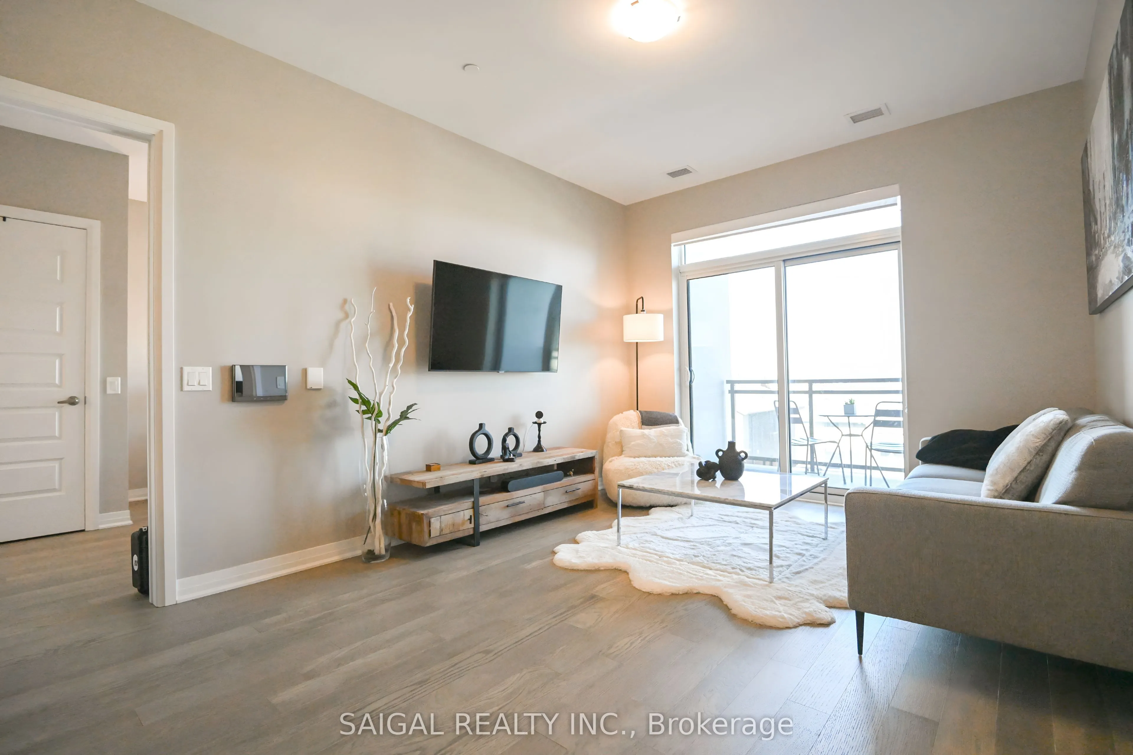 460 Gordon Krantz Avenue, #306