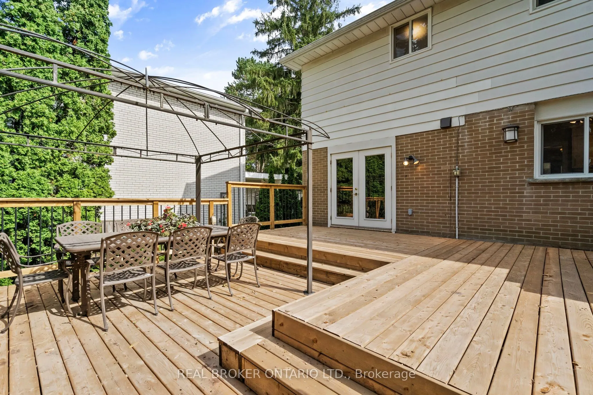 841 Fletcher Valley Crescent