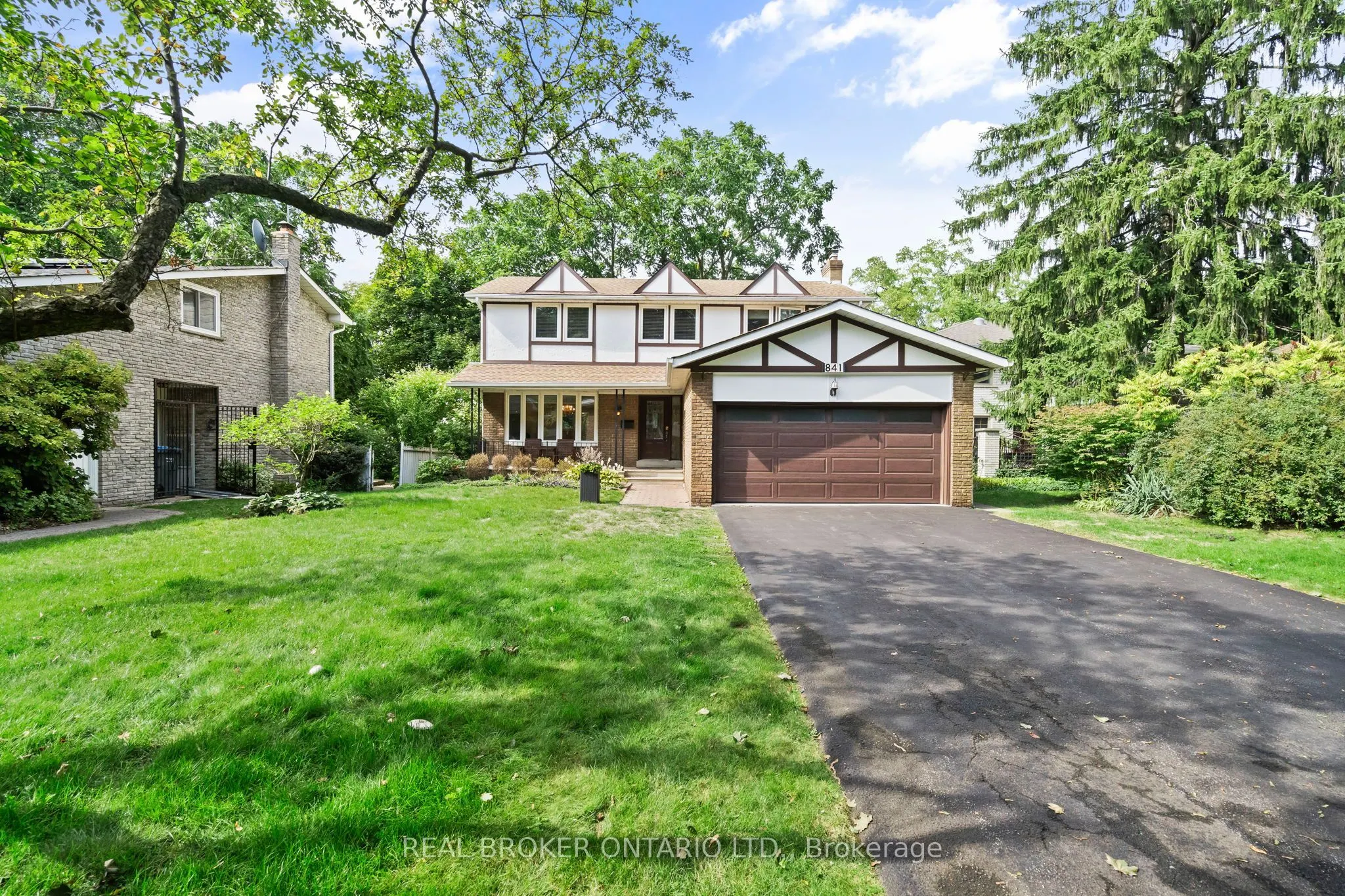 841 Fletcher Valley Crescent