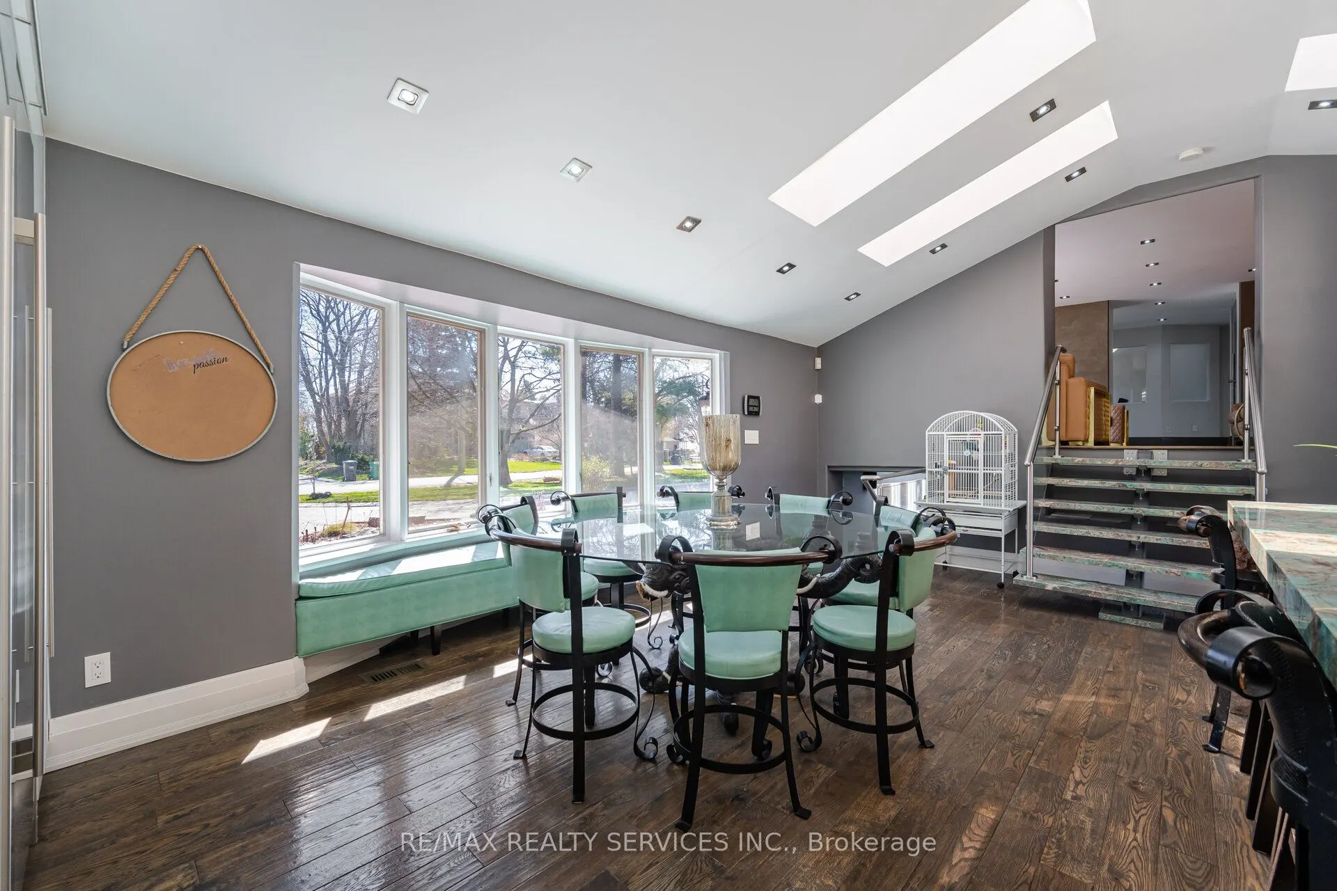 1607 Watersedge Road