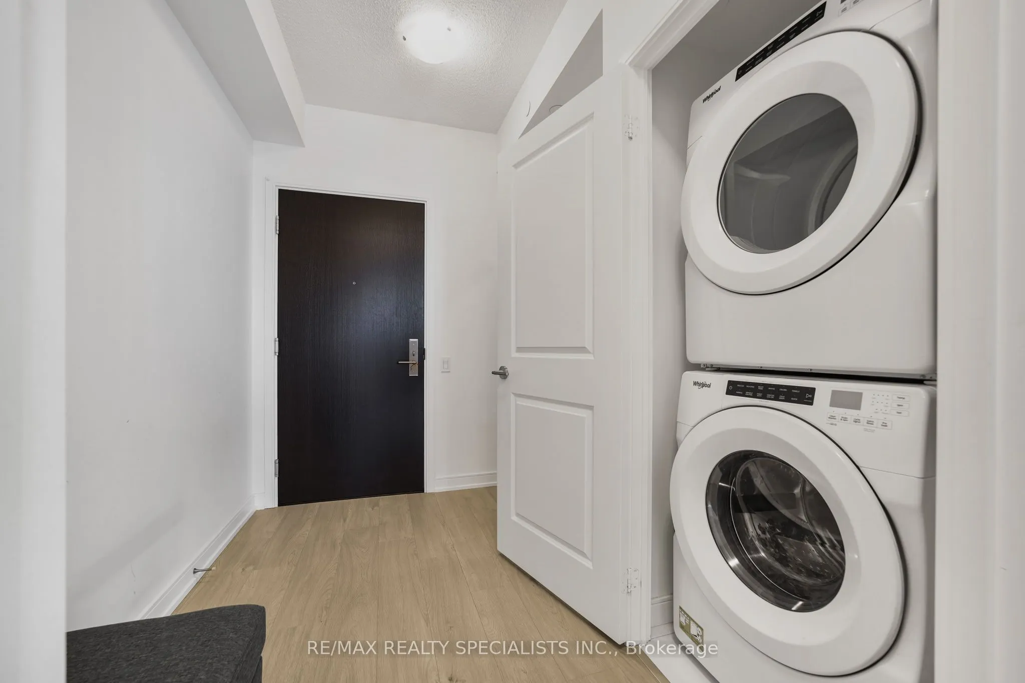 8 Nahani Way, #1702