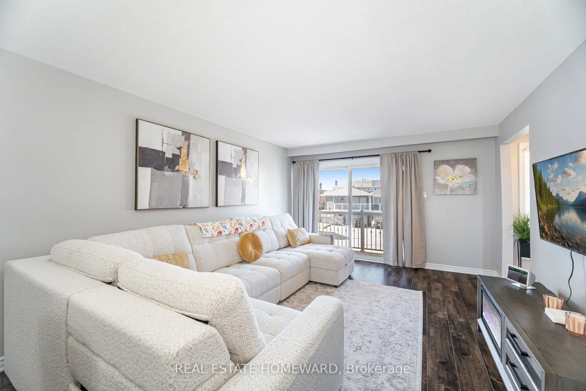 309 Royal Salisbury Way