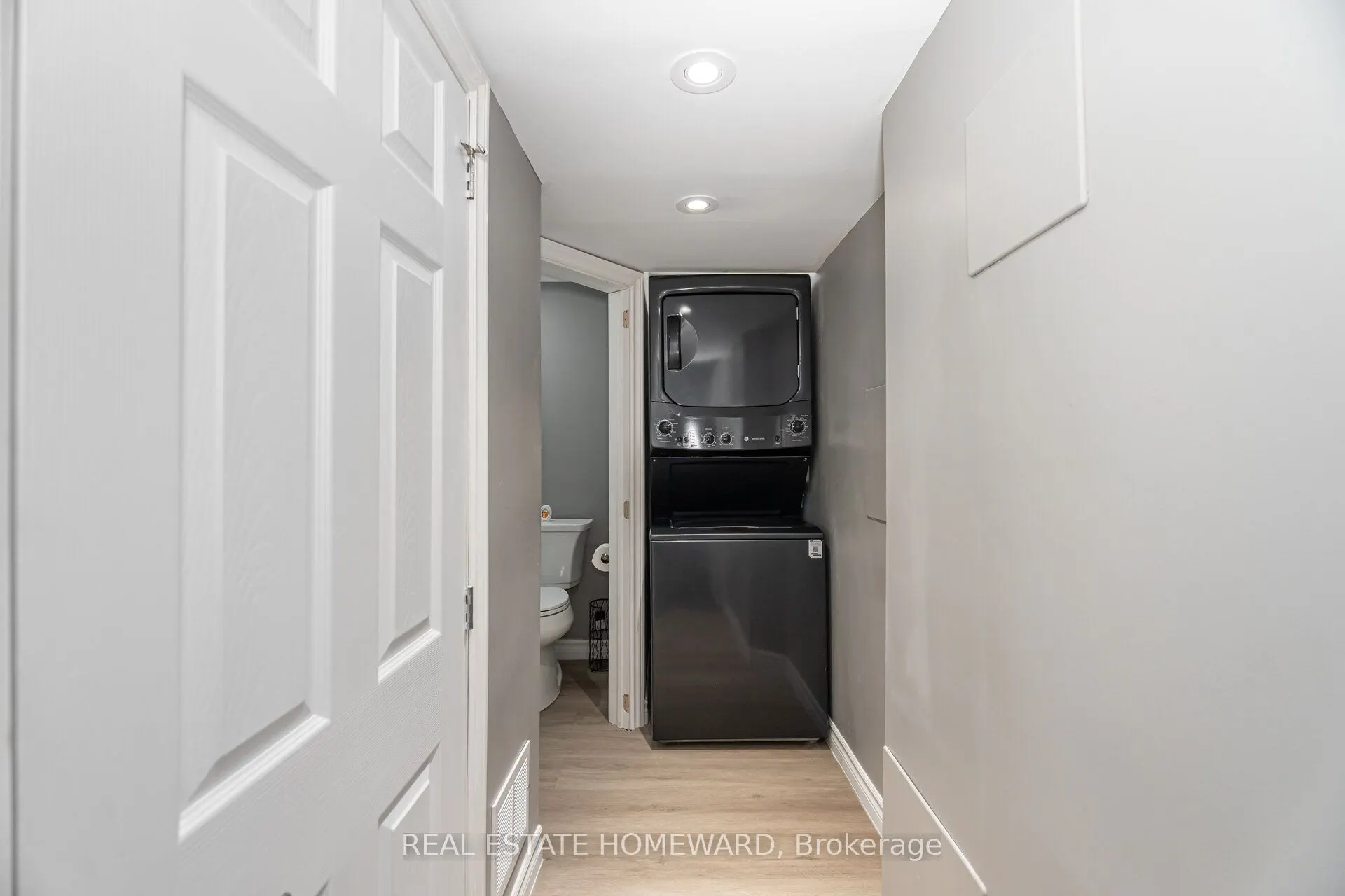 309 Royal Salisbury Way