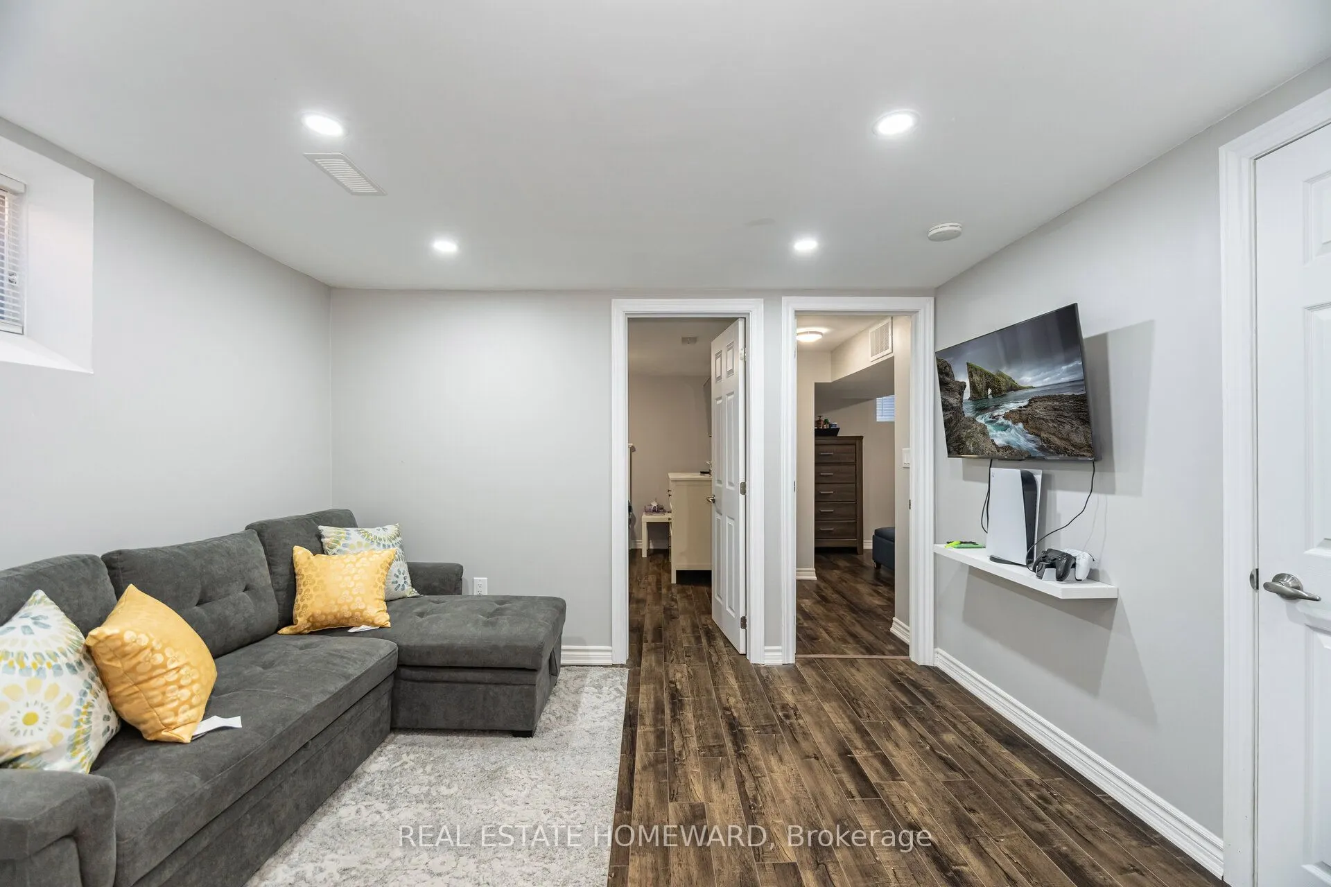309 Royal Salisbury Way