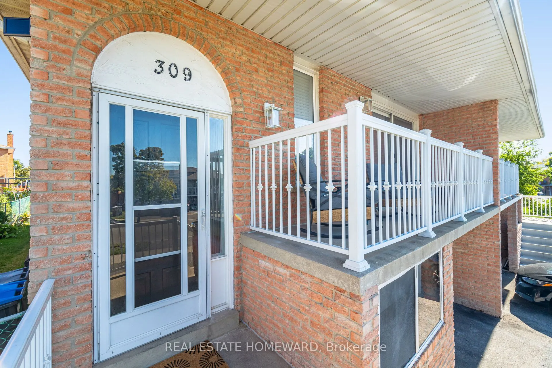 309 Royal Salisbury Way
