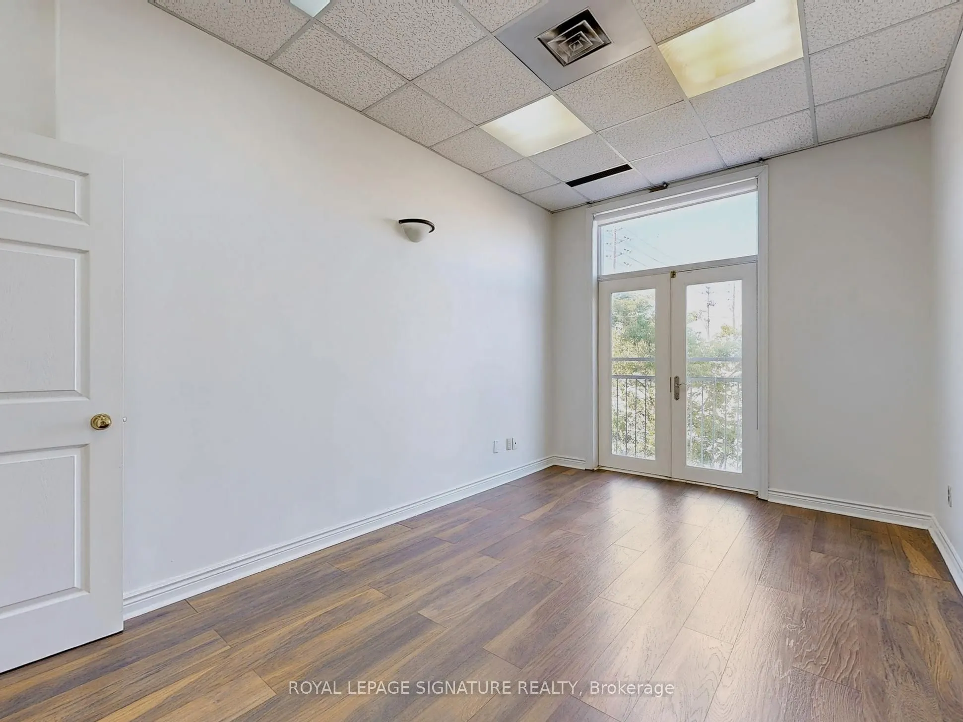 951 Wilson Avenue, #21L