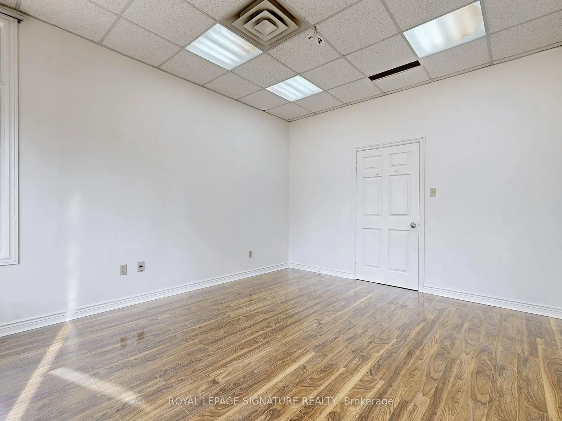 951 Wilson Avenue, #21L