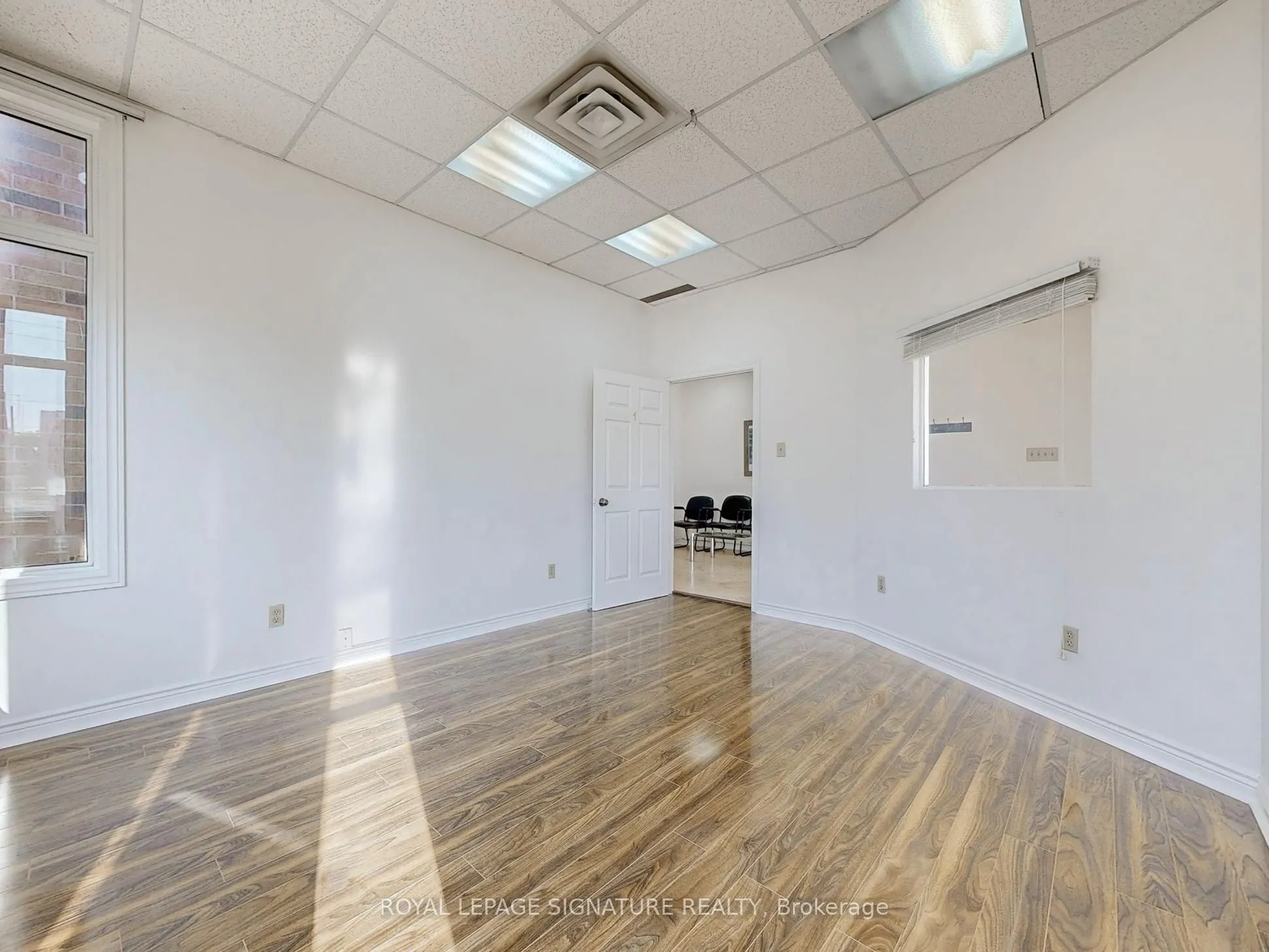 951 Wilson Avenue, #21L
