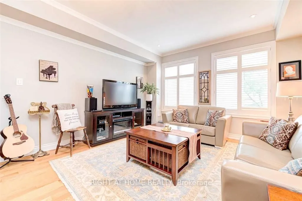 99 Brant Street S, #6