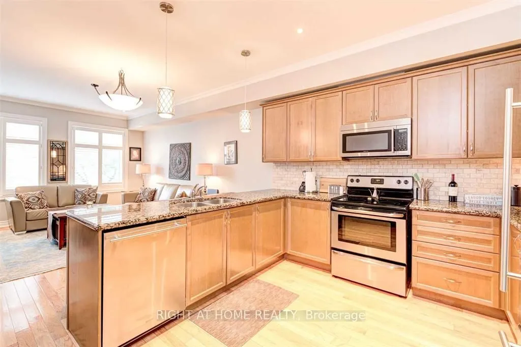 99 BRANT Street S, #6