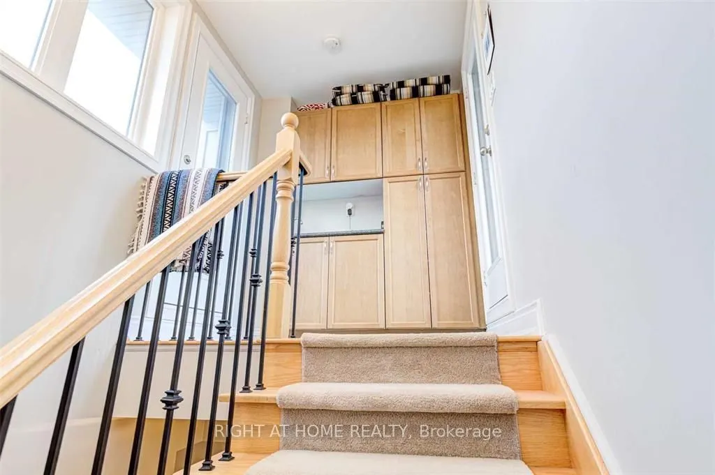 99 BRANT Street S, #6