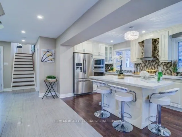 3017 Olympus Mews, #Upper