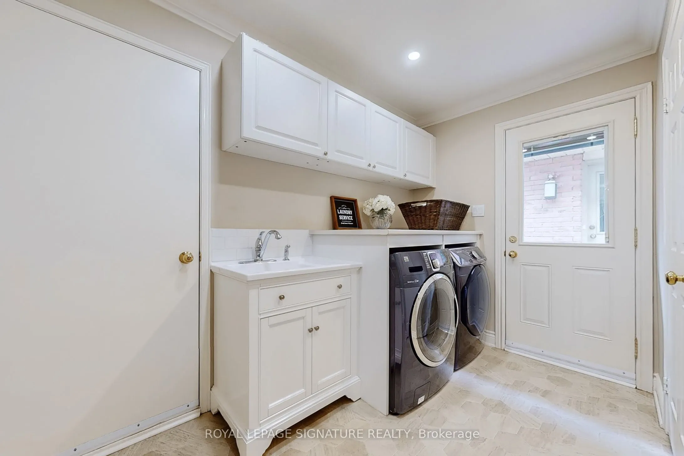 1729 Pengilley Place