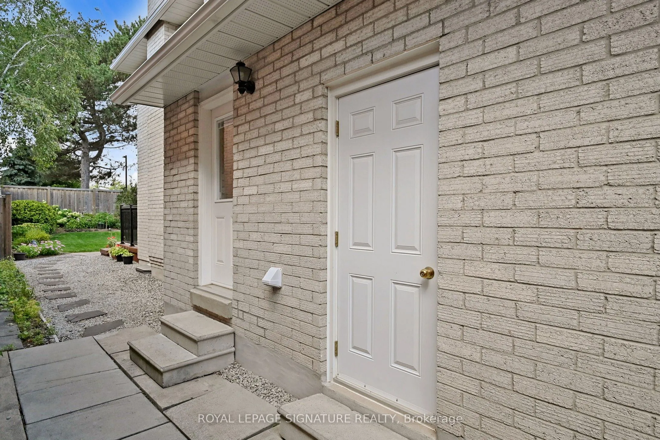 1729 Pengilley Place