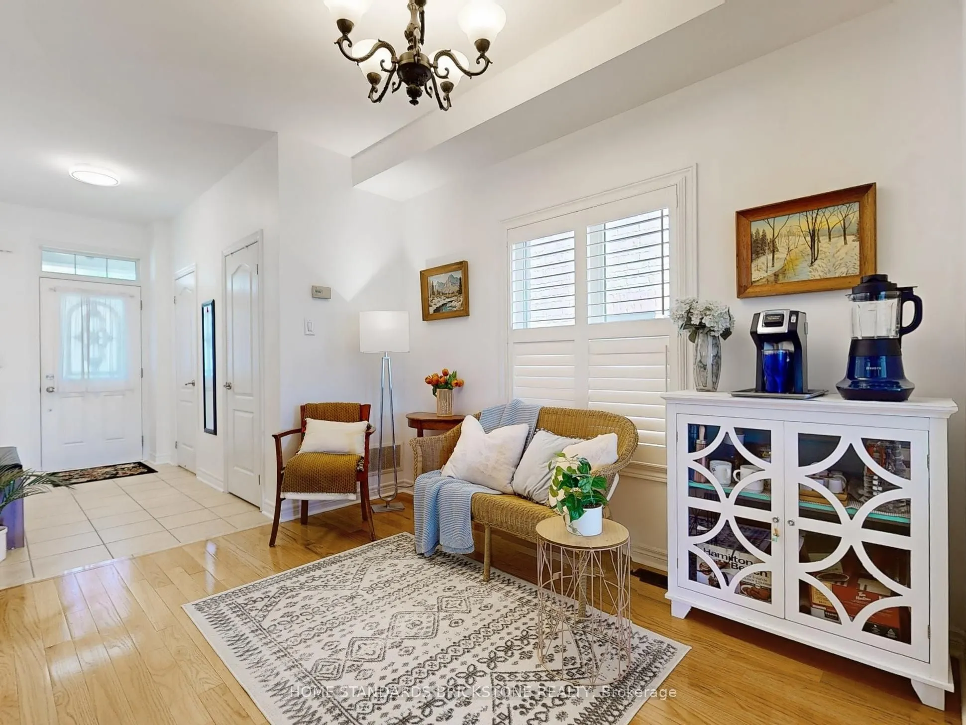 50 Versailles Crescent