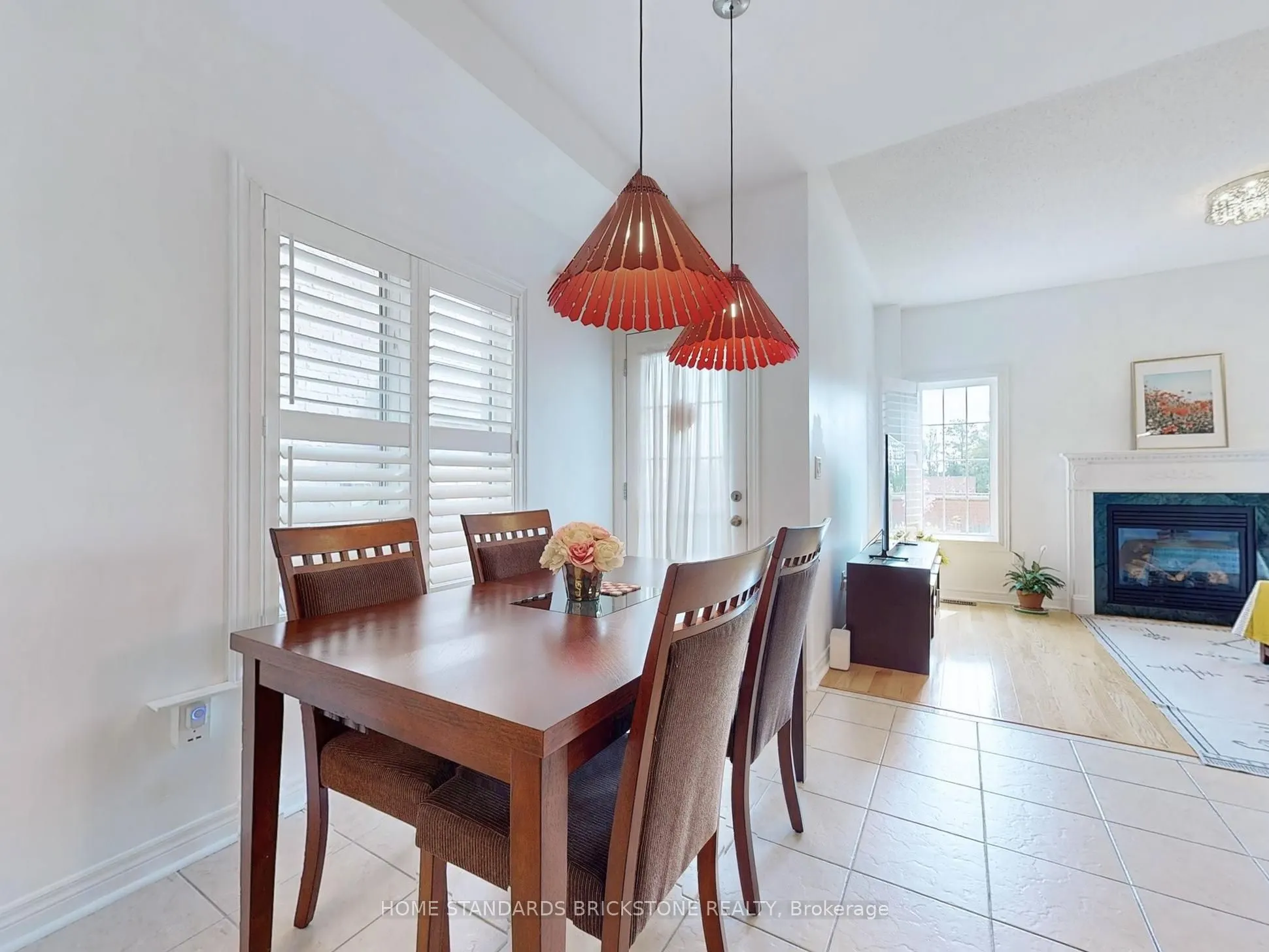 50 Versailles Crescent
