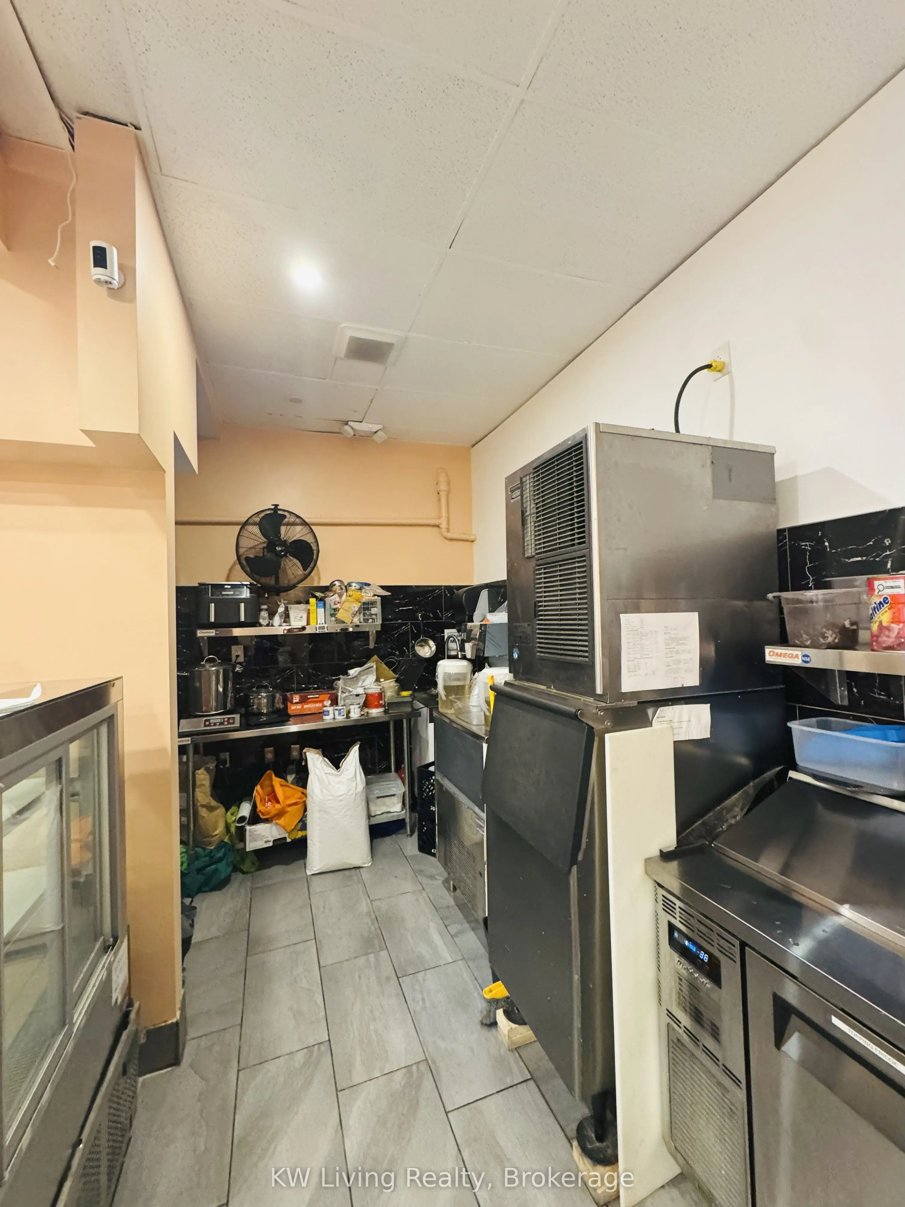 259 Lakeshore Road E