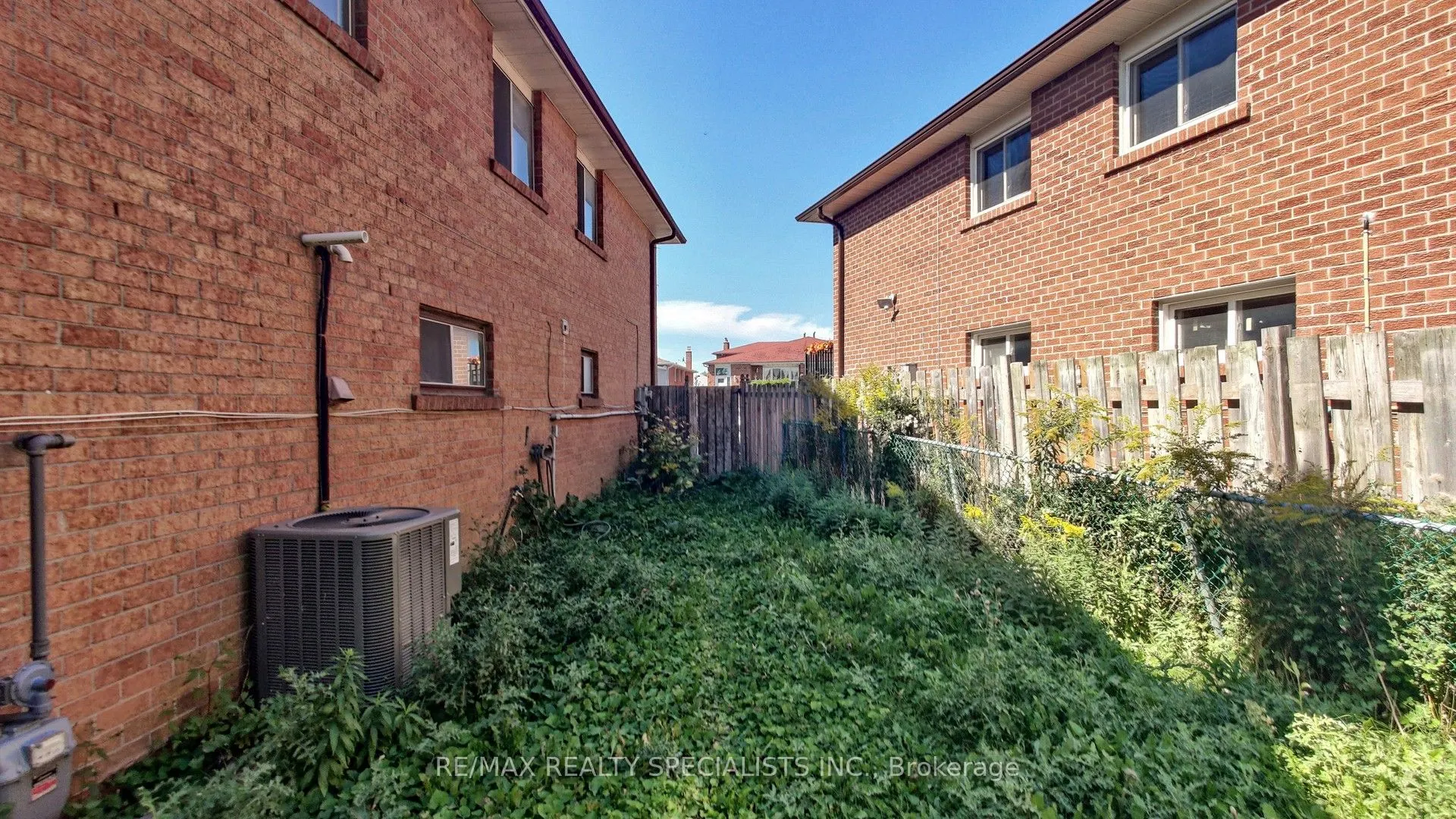 42 Dantek Court