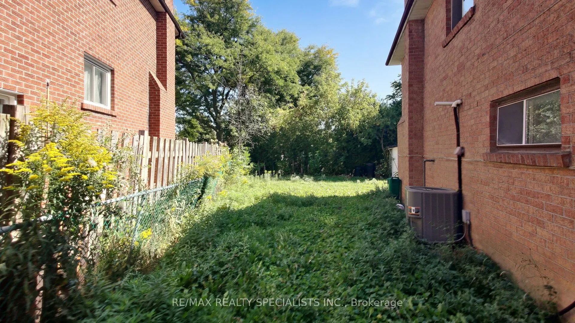42 Dantek Court