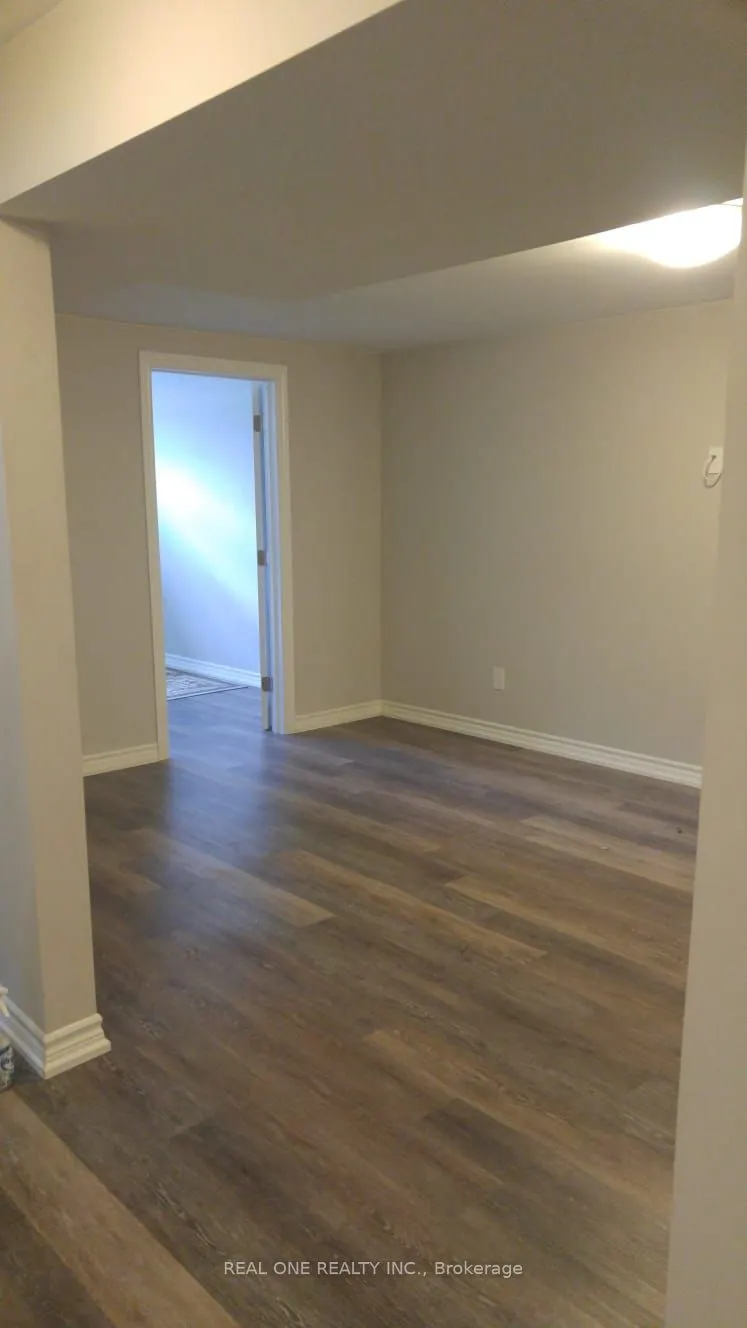 1218 Shamir Crescent