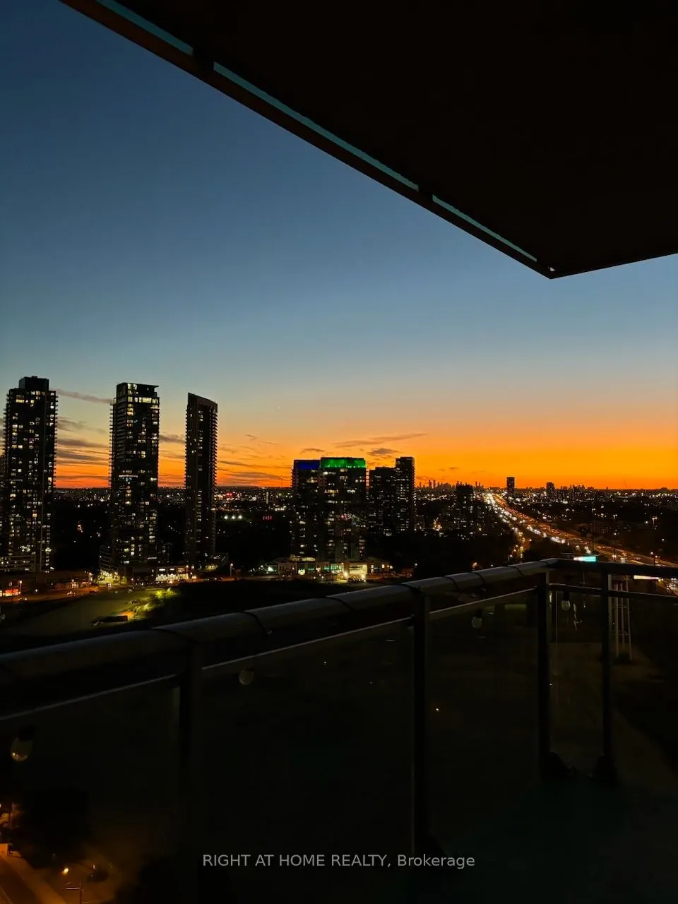 16 Brookers Lane, #2302