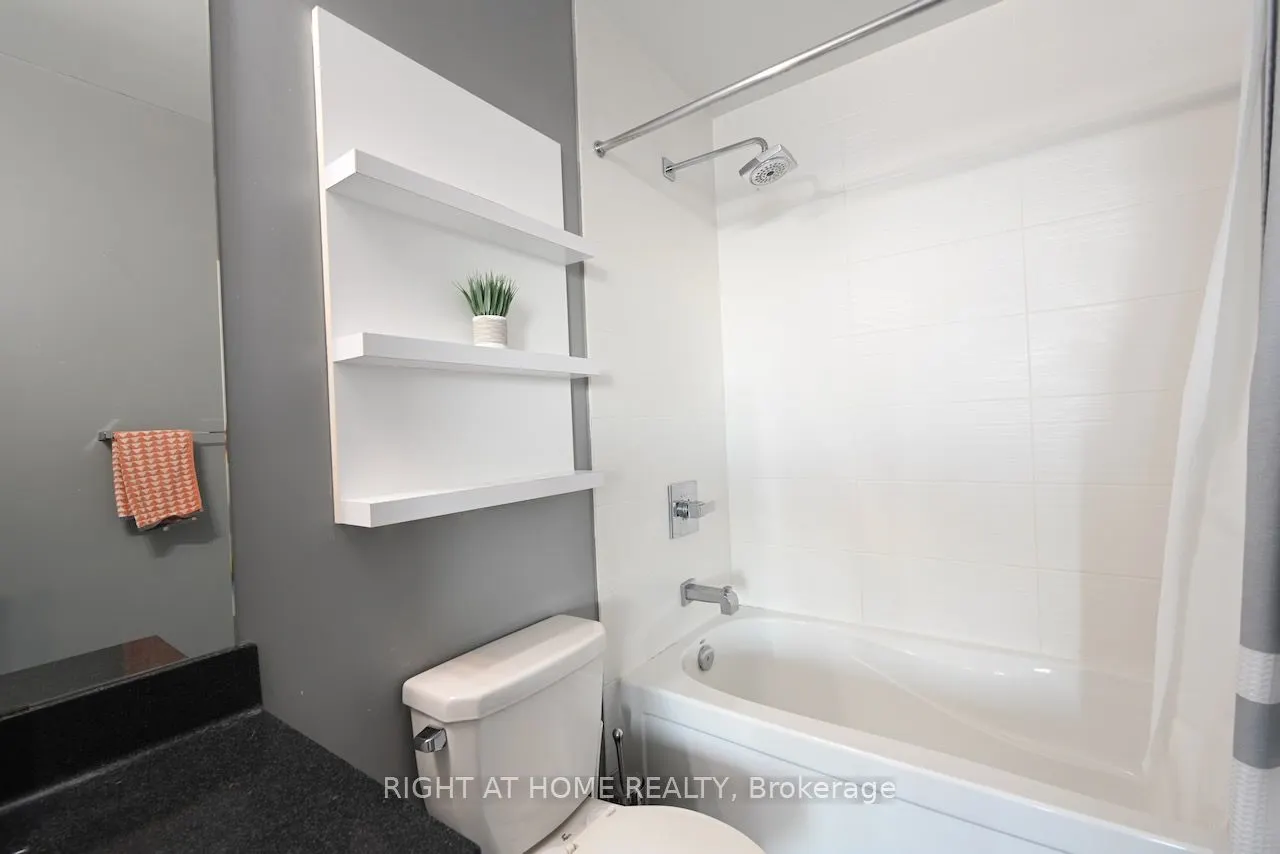 16 Brookers Lane, #2302