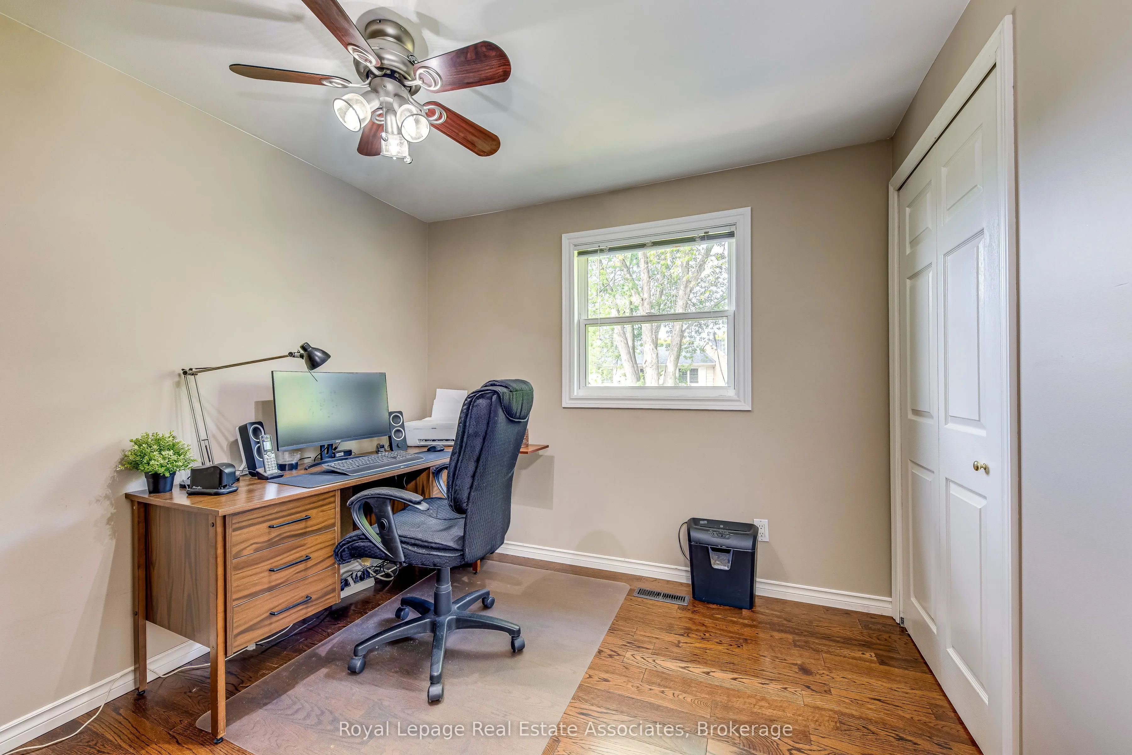 2406 Buttonbush Crescent
