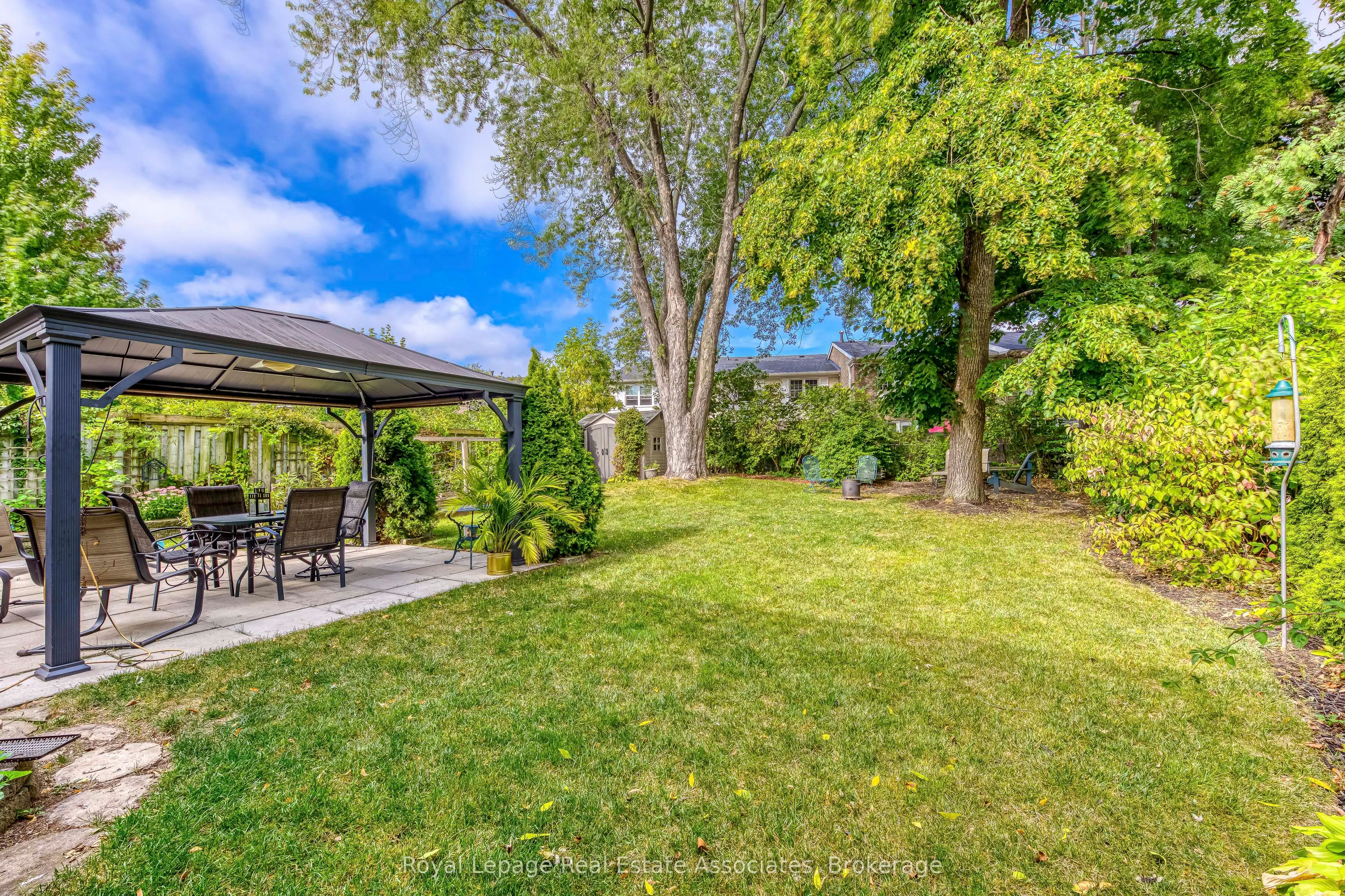 2406 Buttonbush Crescent