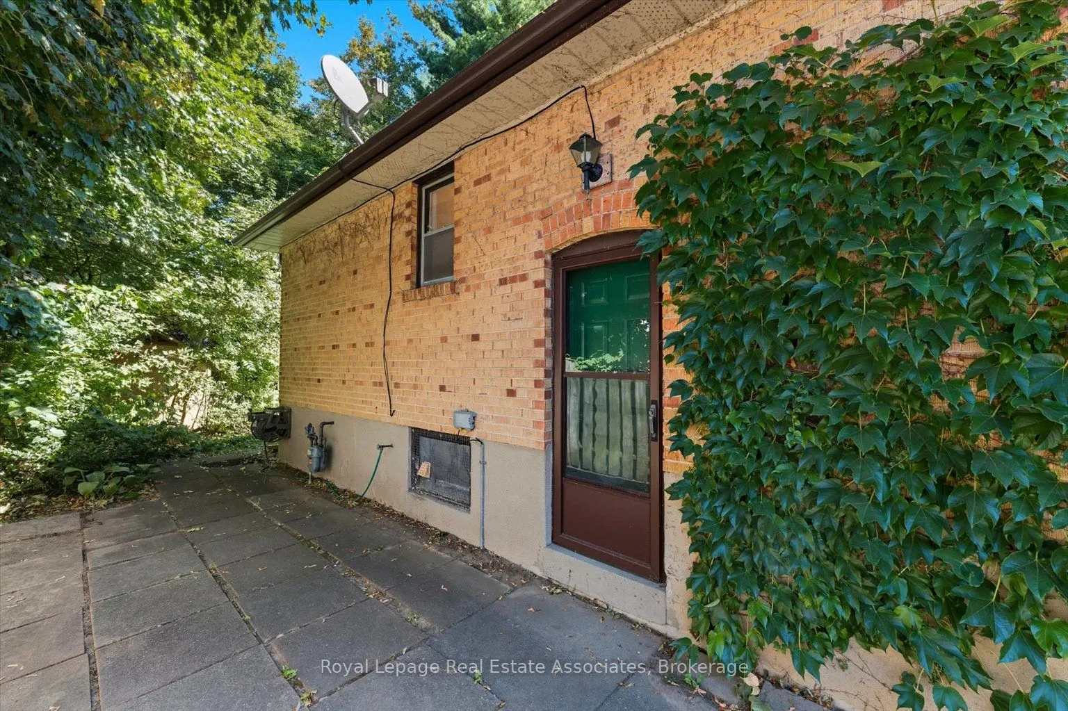 1229 Welwyn Drive