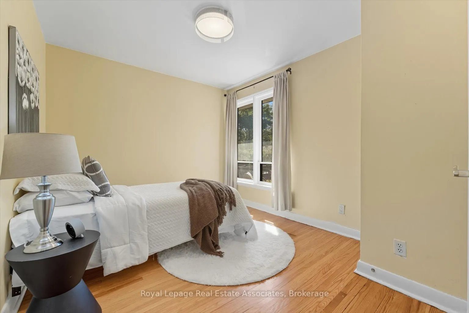 1229 Welwyn Drive