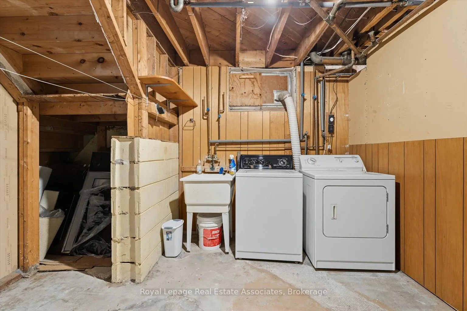 1229 Welwyn Drive